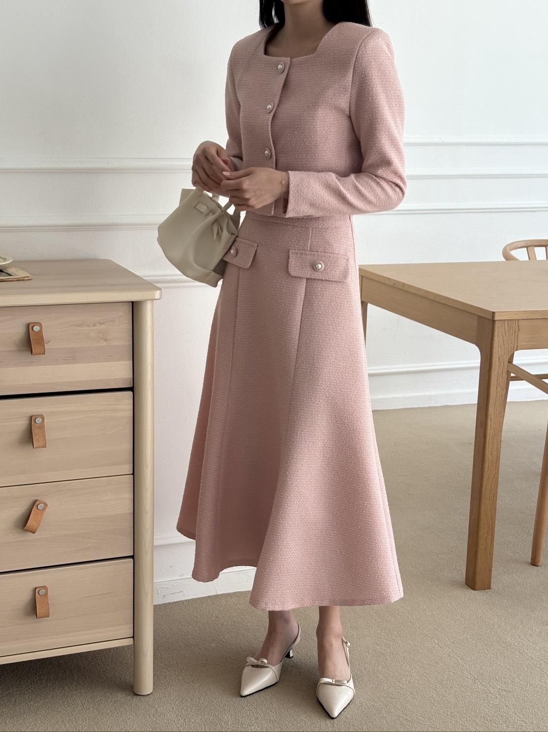 スクエアネック肩パッドラインクロップドロング長袖ビジューボタンフレアAライン無地ツーピース(トップス、ボトムス)スカートジャケット | 詳細画像11