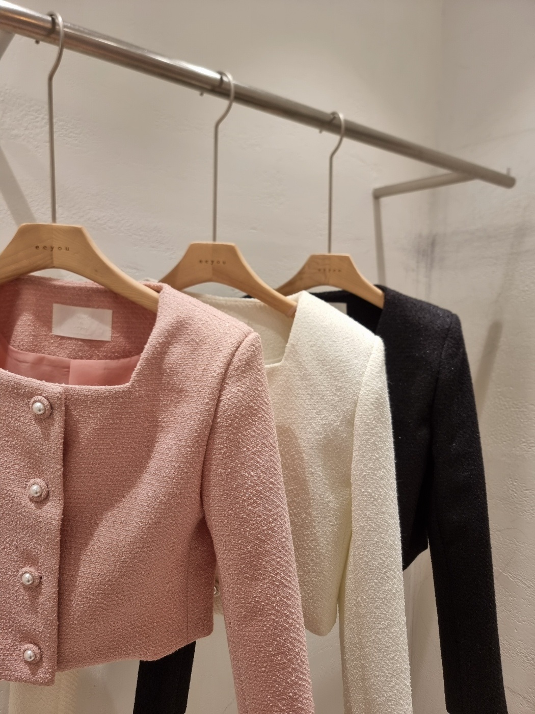 スクエアネック肩パッドラインクロップドロング長袖ビジューボタンフレアAライン無地ツーピース(トップス、ボトムス)スカートジャケット | 詳細画像22