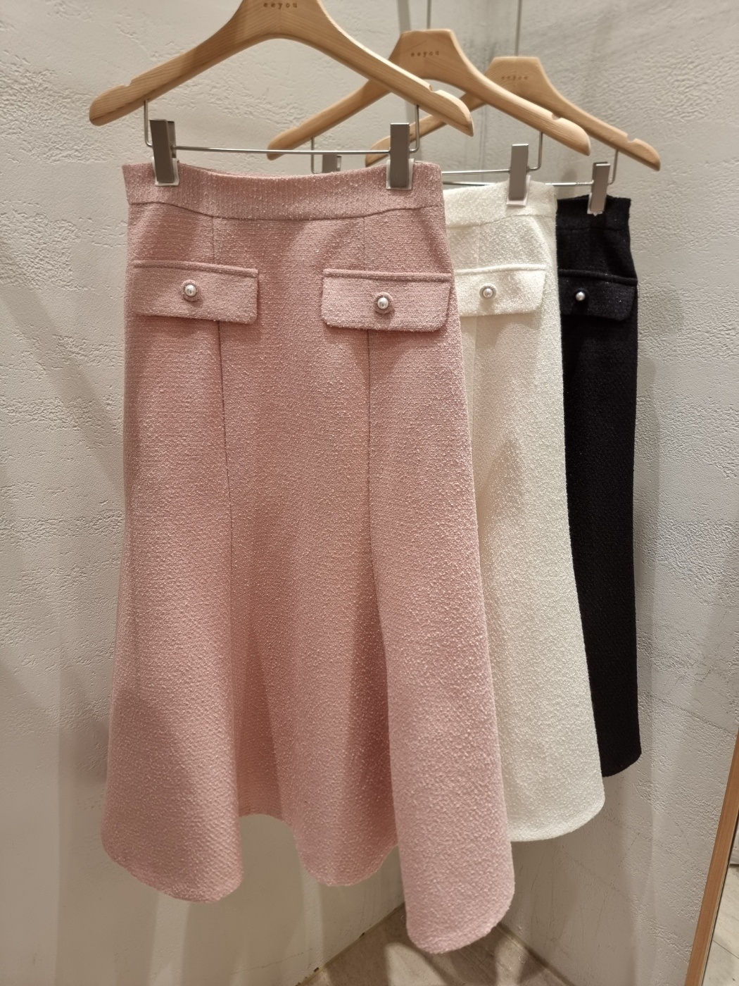 スクエアネック肩パッドラインクロップドロング長袖ビジューボタンフレアAライン無地ツーピース(トップス、ボトムス)スカートジャケット | 詳細画像25