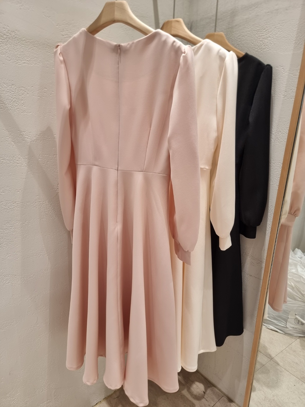 シフォンコンビスクエアネックパフスリーブロング長袖ギャザーフレアAラインボタンスリーブ無地ワンピース | 詳細画像23