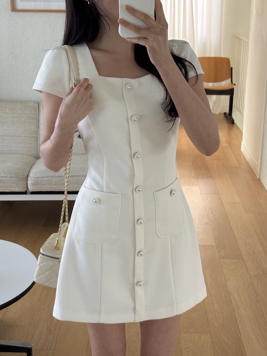 スクエアネックラインパフスリーブフレンチスリーブ半袖ツーポケットフェイクボタンミニワンピース | 詳細画像15