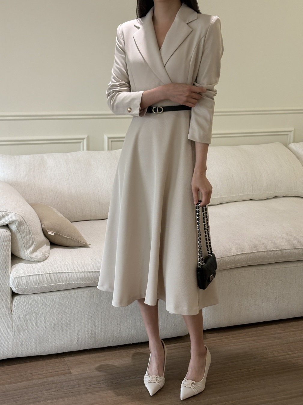 肩パッドオープンカラーラインラップ調ロング長袖フレアAライン無地ワンピースベルト付 | 詳細画像17