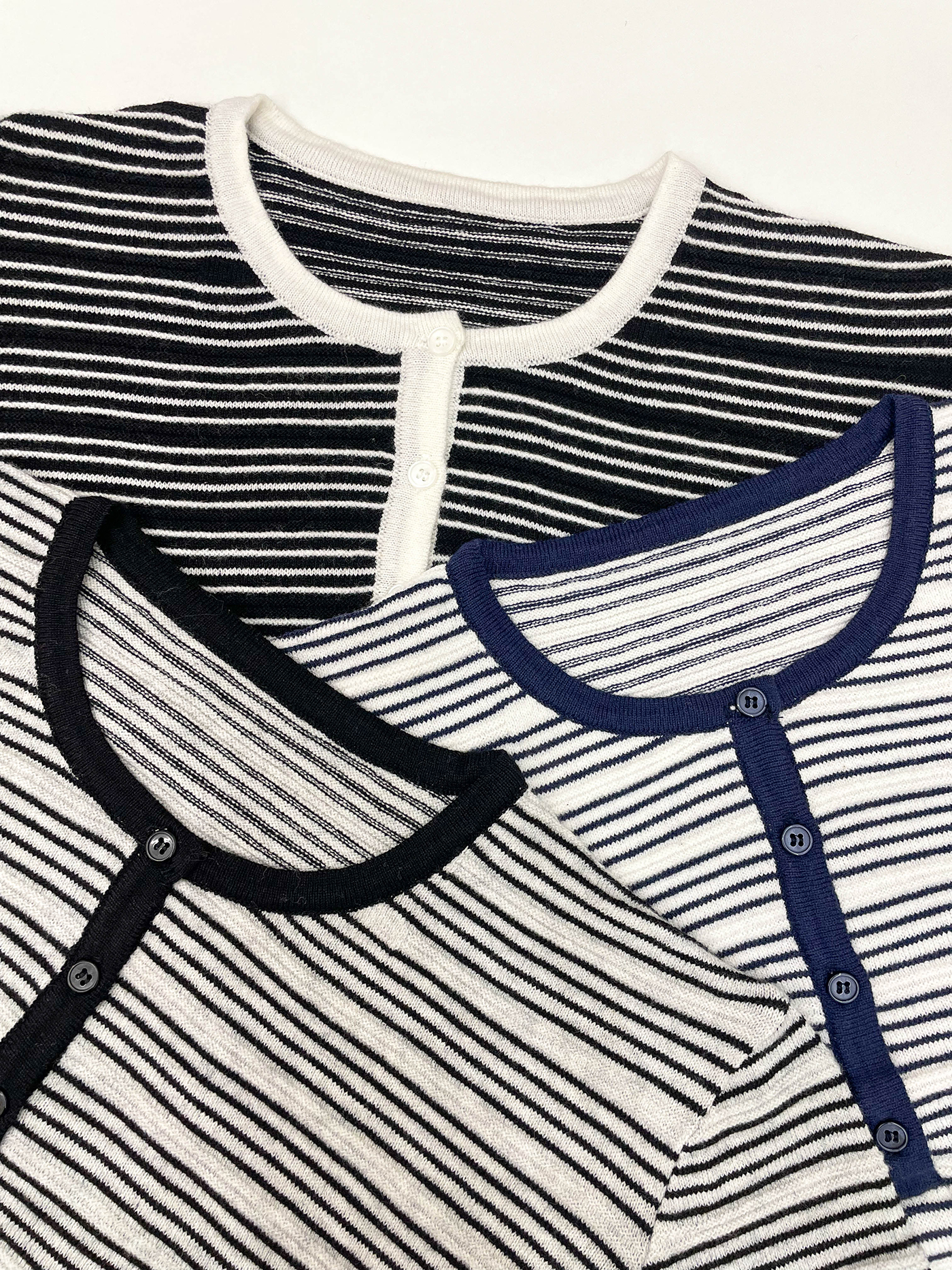 裏起毛ボタンラウンドネックベーシック長袖ボーダー配色ニット | 詳細画像4