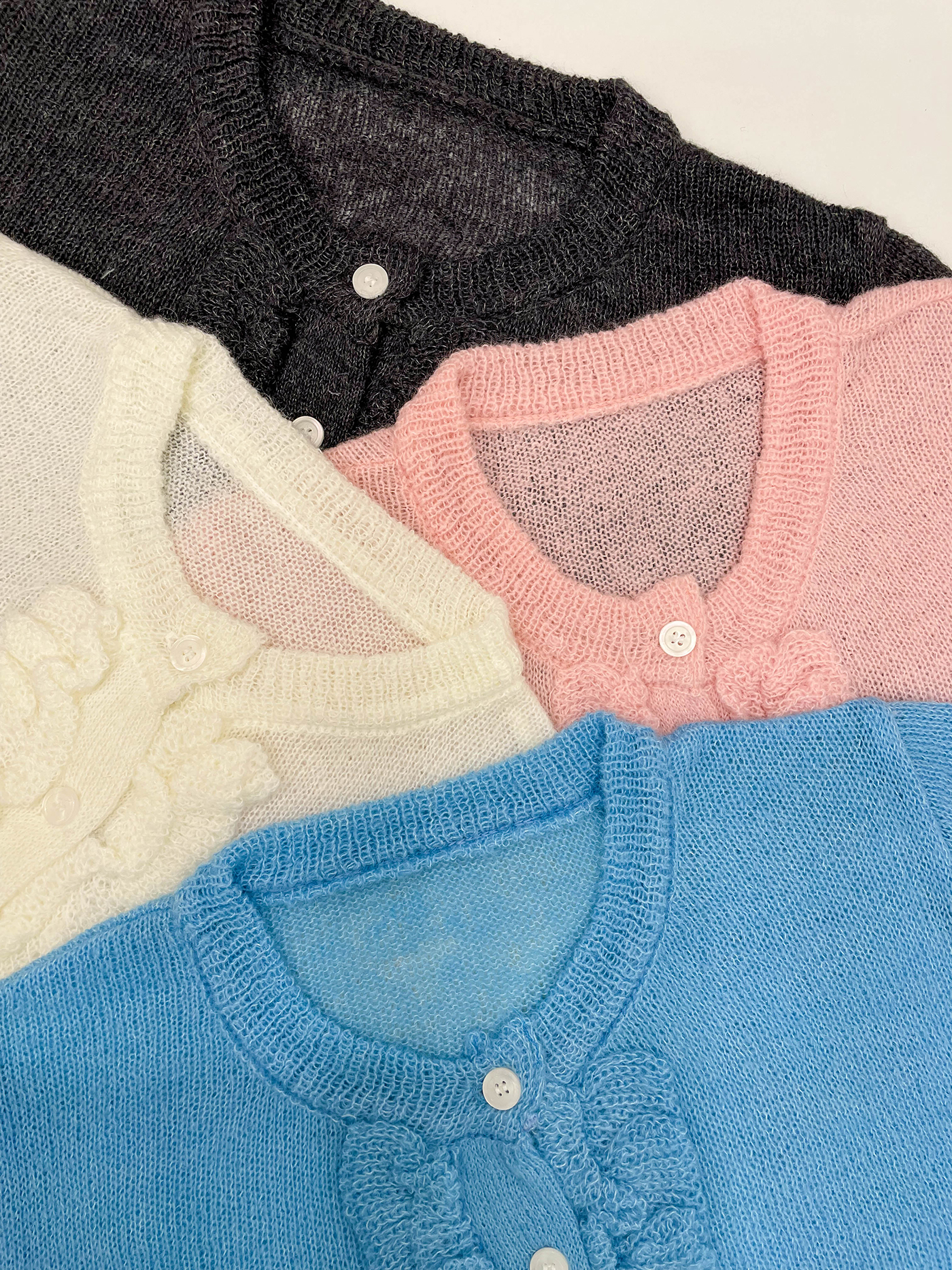 ニットウール混ボタンラウンドネックフリルベーシック長袖カーディガン | 詳細画像4