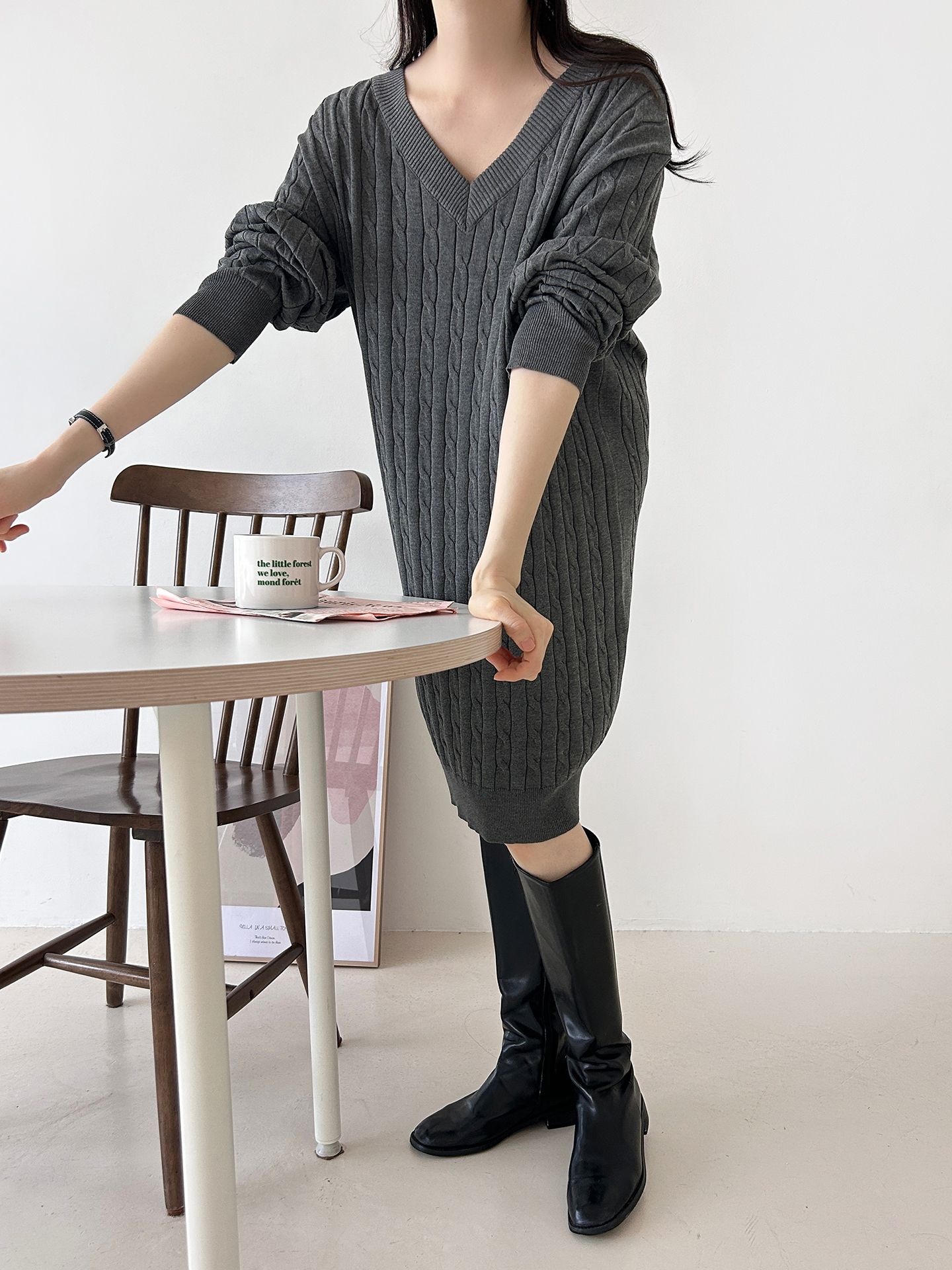 ニットVネックロング長袖ケーブルワンピース | 詳細画像4