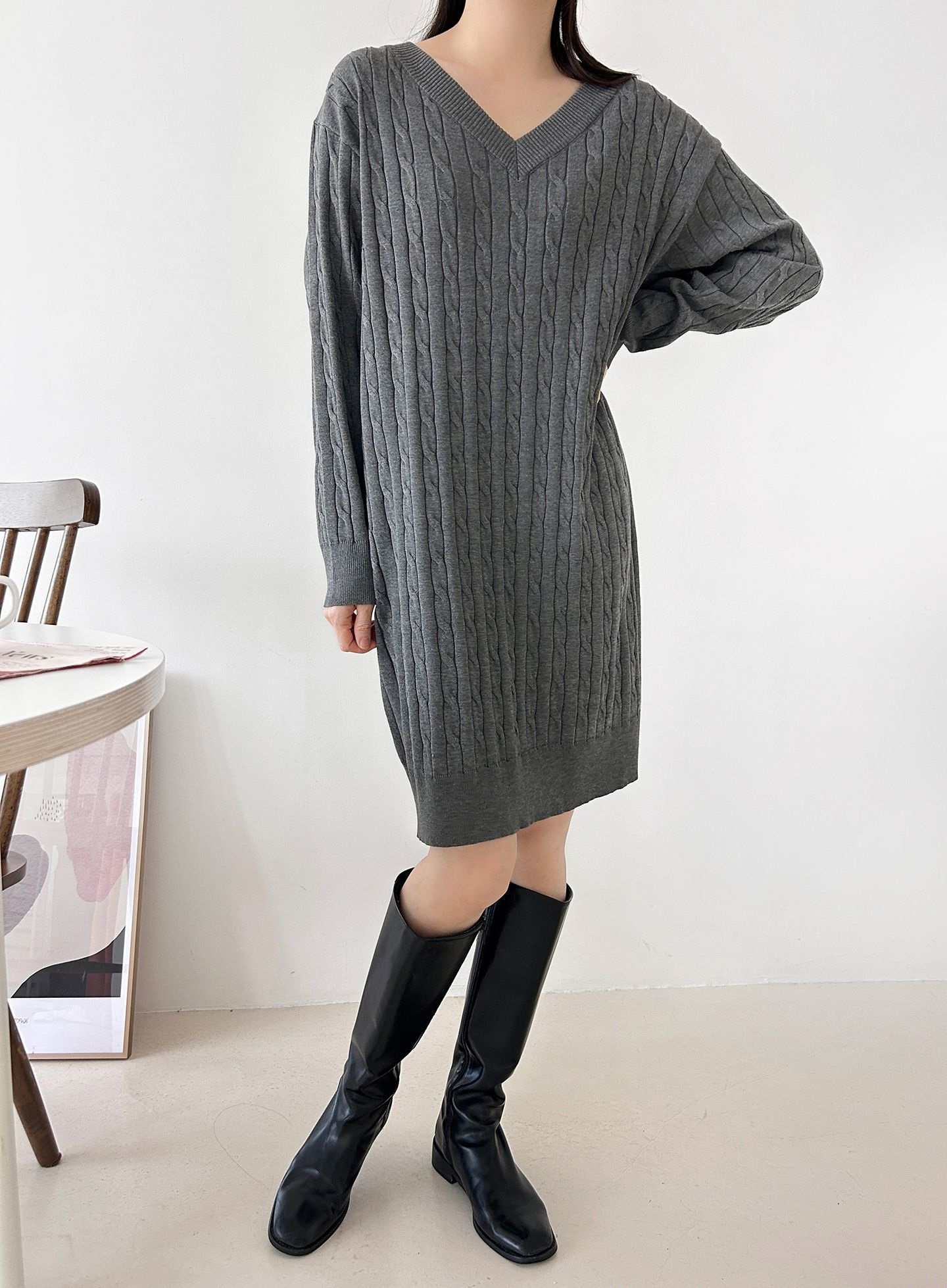 ニットVネックロング長袖ケーブルワンピース | 詳細画像8