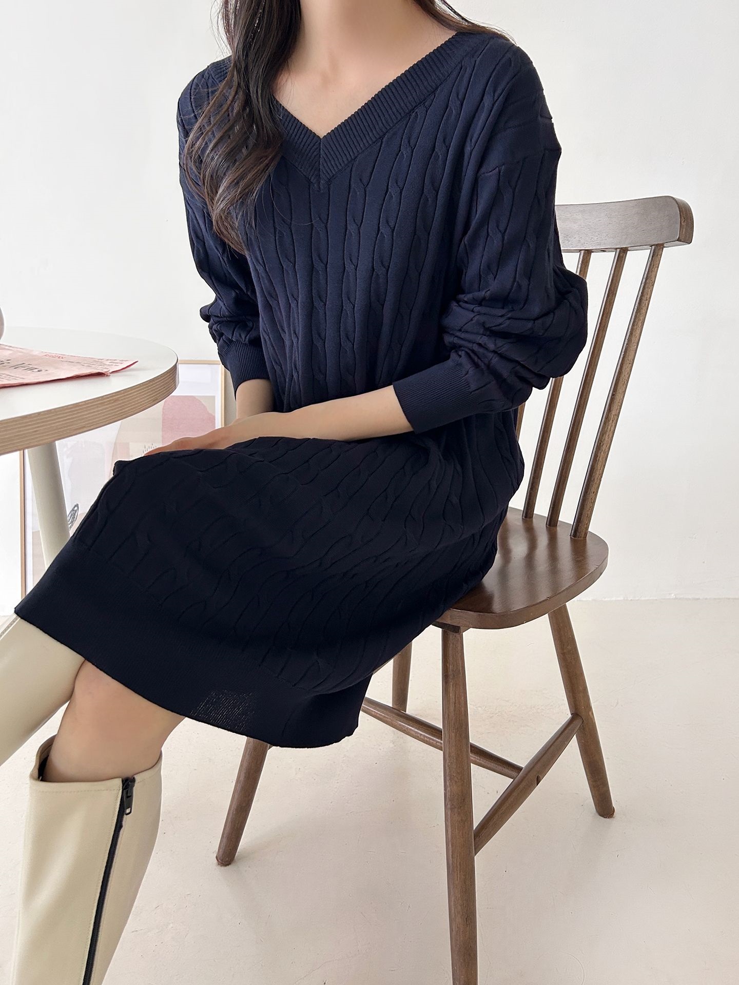 ニットVネックロング長袖ケーブルワンピース | 詳細画像22