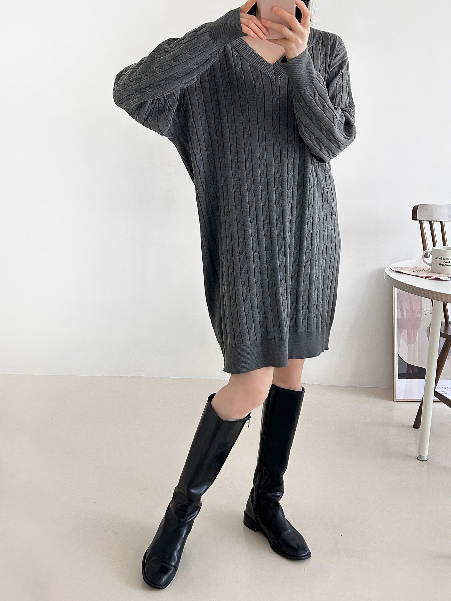 ニットVネックロング長袖ケーブルワンピース | 詳細画像27