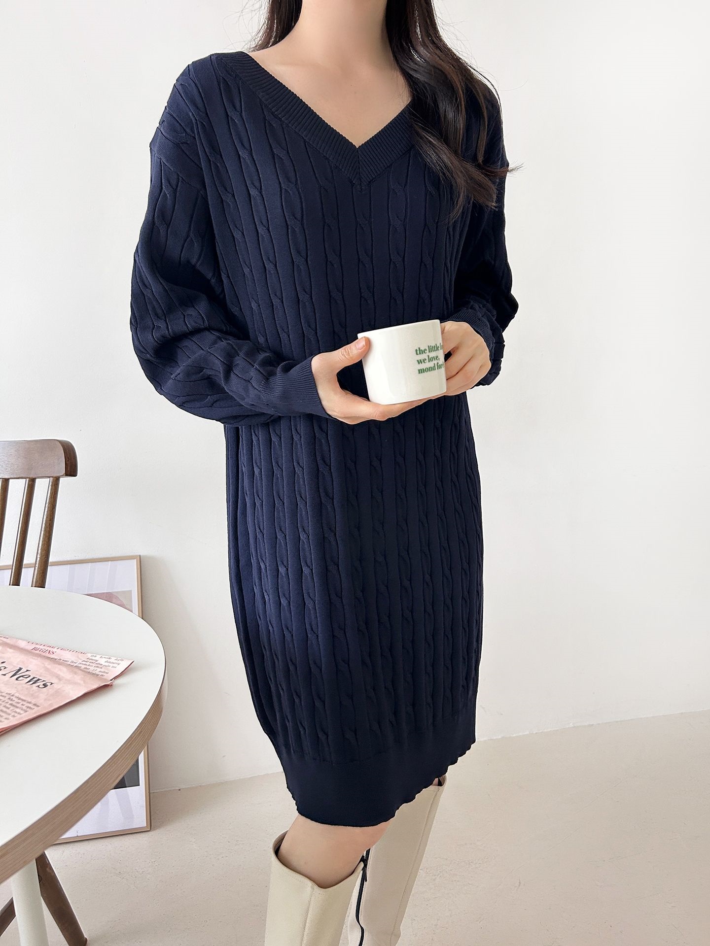 ニットVネックロング長袖ケーブルワンピース | 詳細画像32