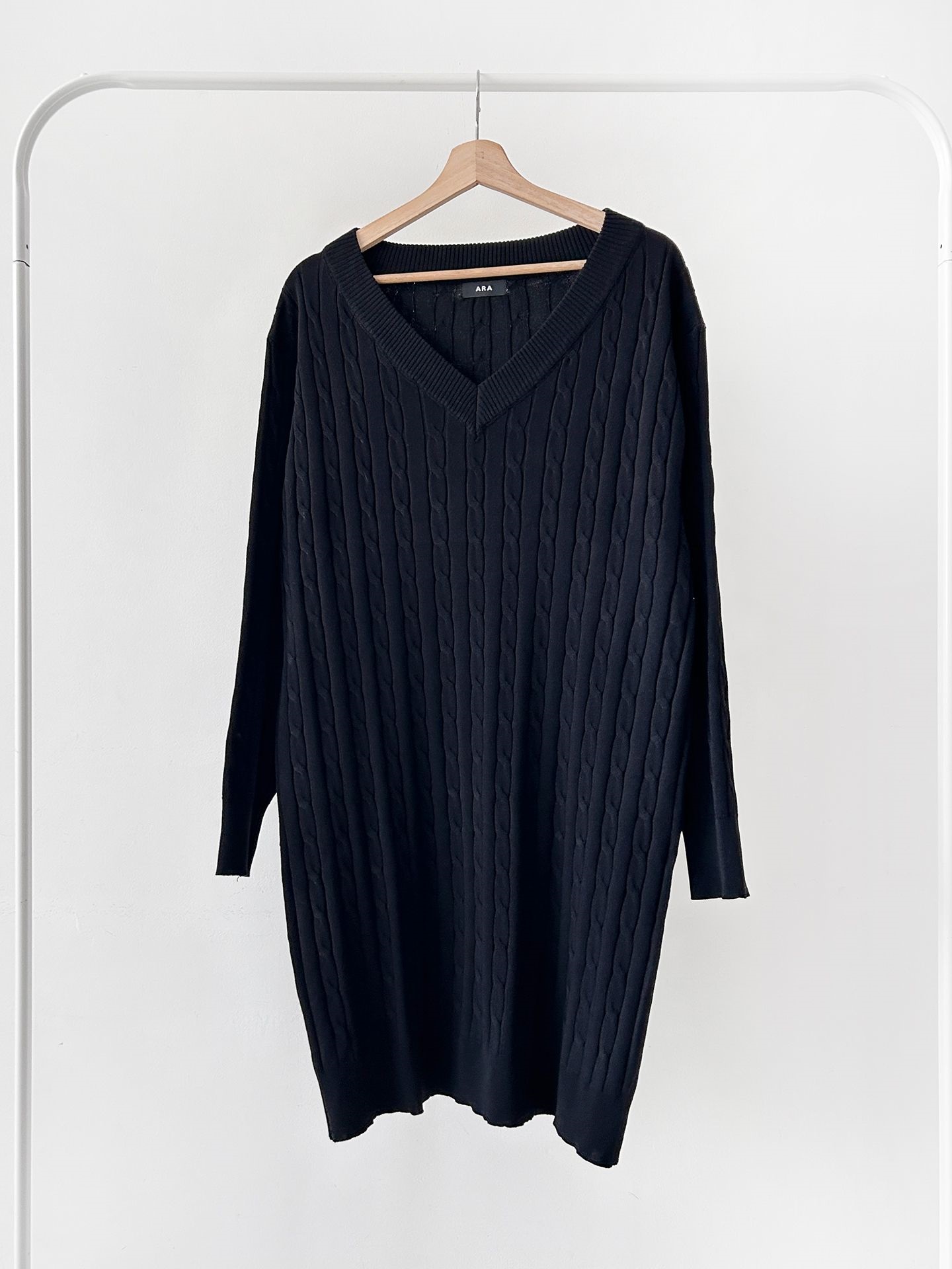 ニットVネックロング長袖ケーブルワンピース | 詳細画像39