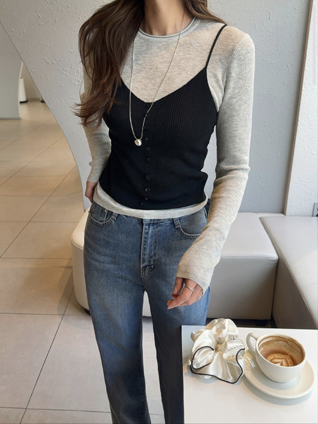 ラウンドネックVネックレイヤード風ニット | 詳細画像6