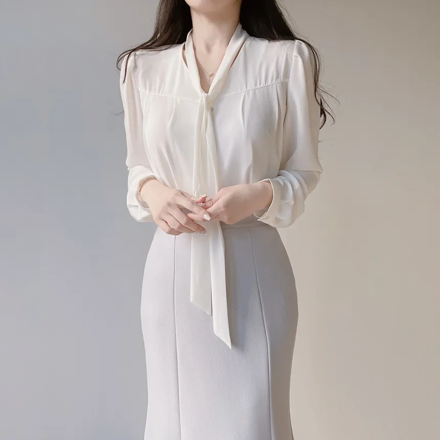 ボウタイVネック長袖ブラウス | mirangmirang | 詳細画像21