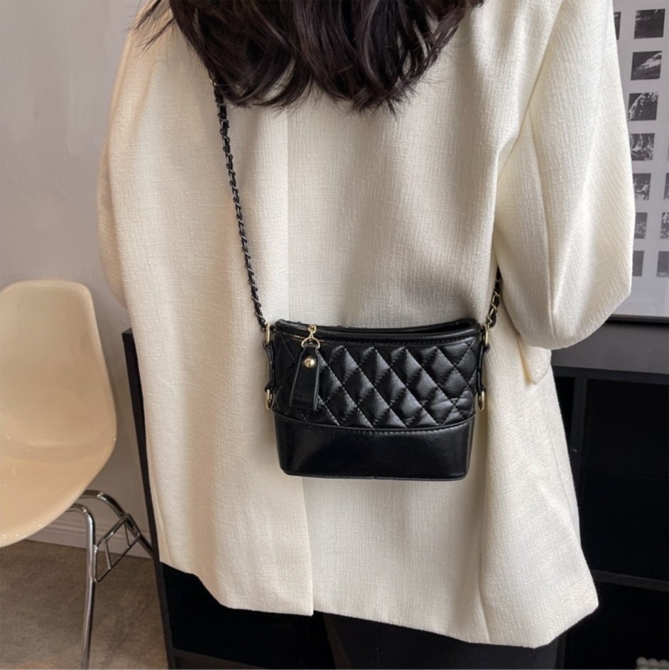 チェーンミニキルティング配色ショルダーバッグ | 詳細画像4
