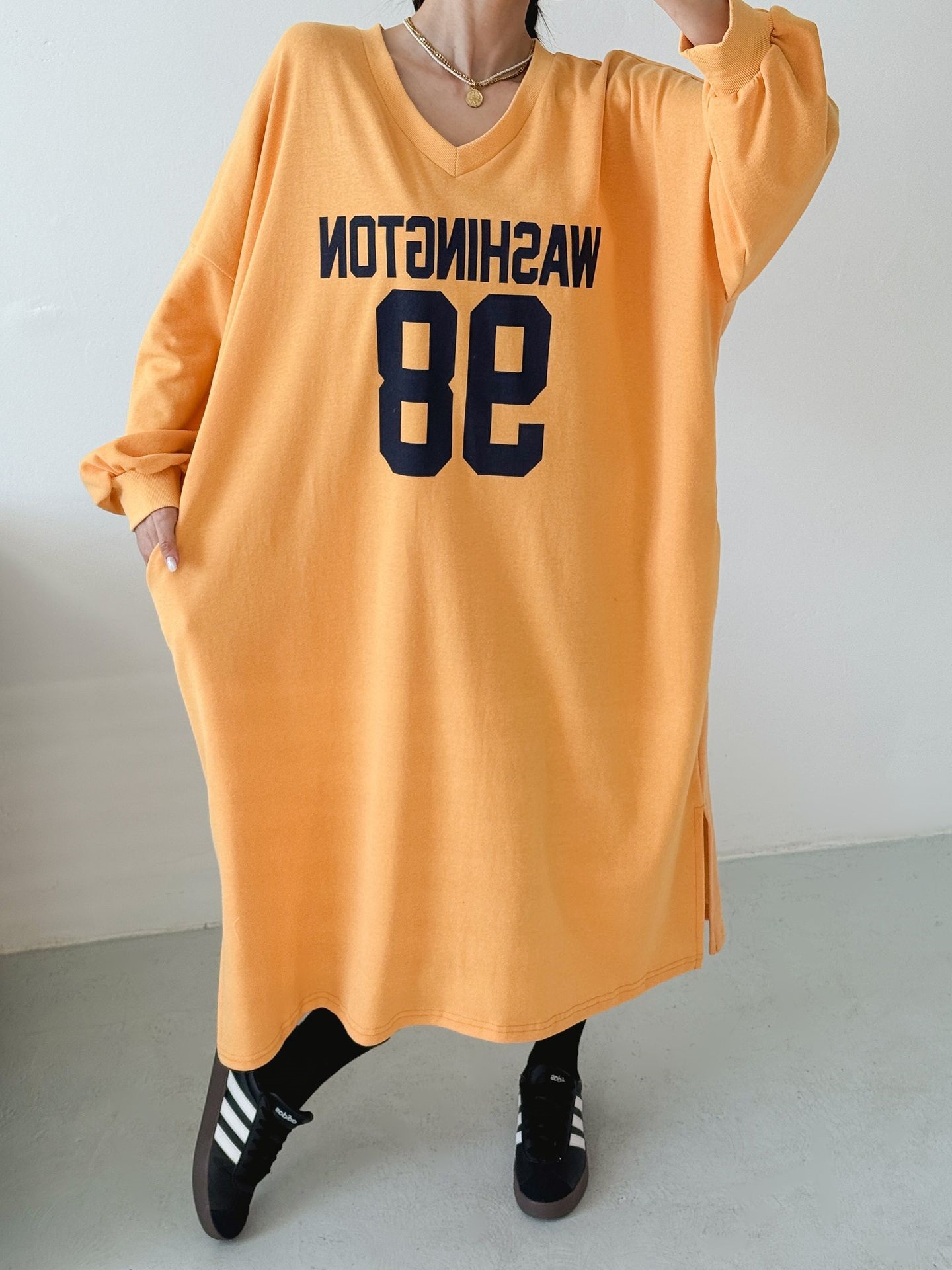 Vネックスリットポケットオーバーサイズロング長袖ビッグプリントワンピース | 詳細画像5