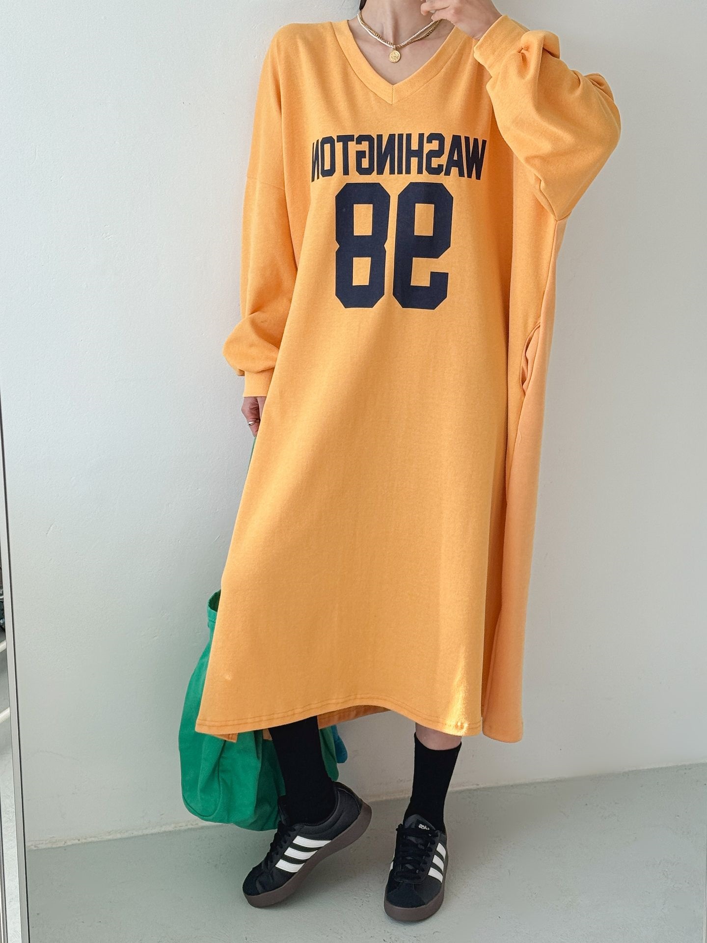 Vネックスリットポケットオーバーサイズロング長袖ビッグプリントワンピース | 詳細画像8