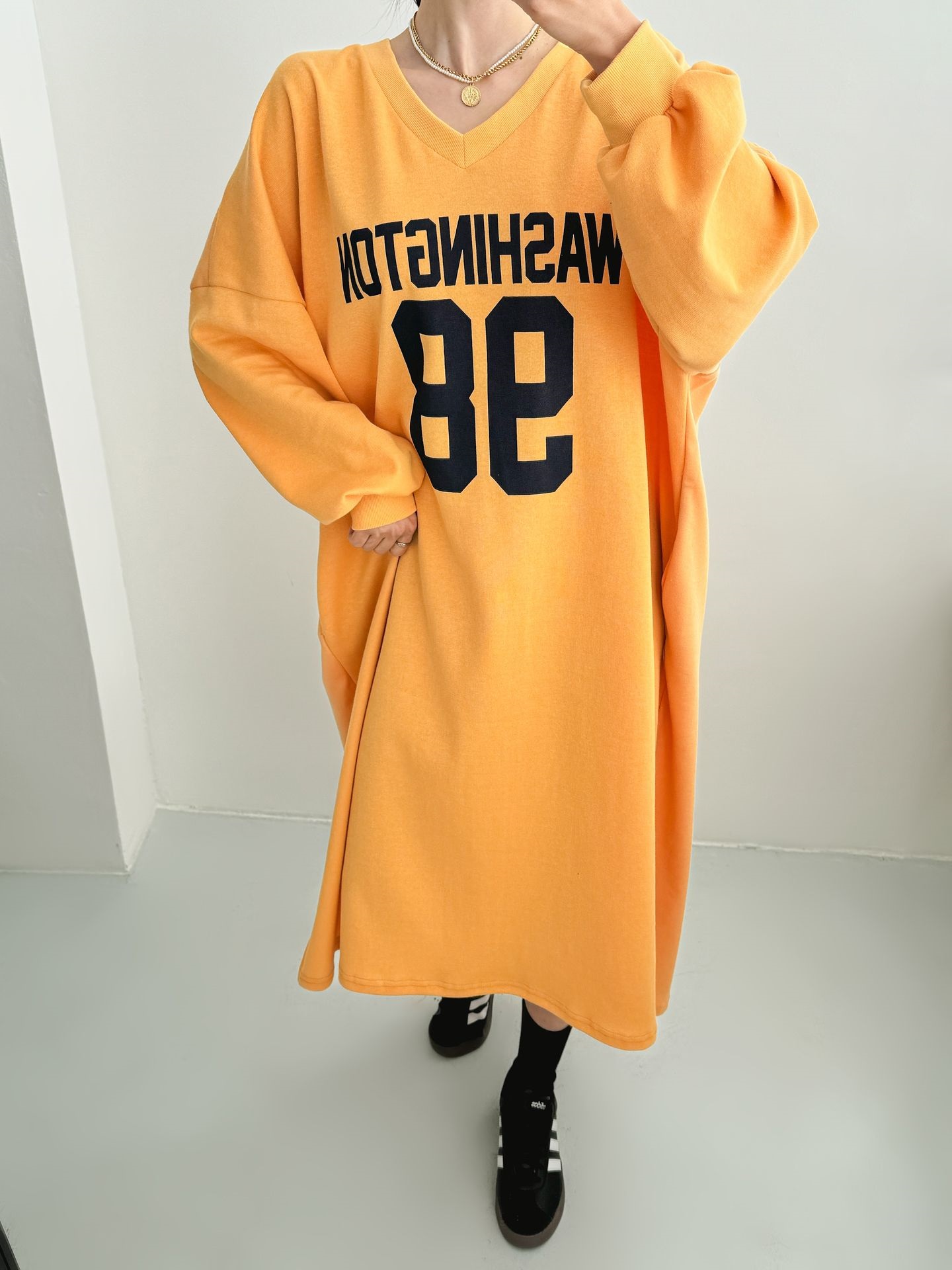 Vネックスリットポケットオーバーサイズロング長袖ビッグプリントワンピース | 詳細画像15