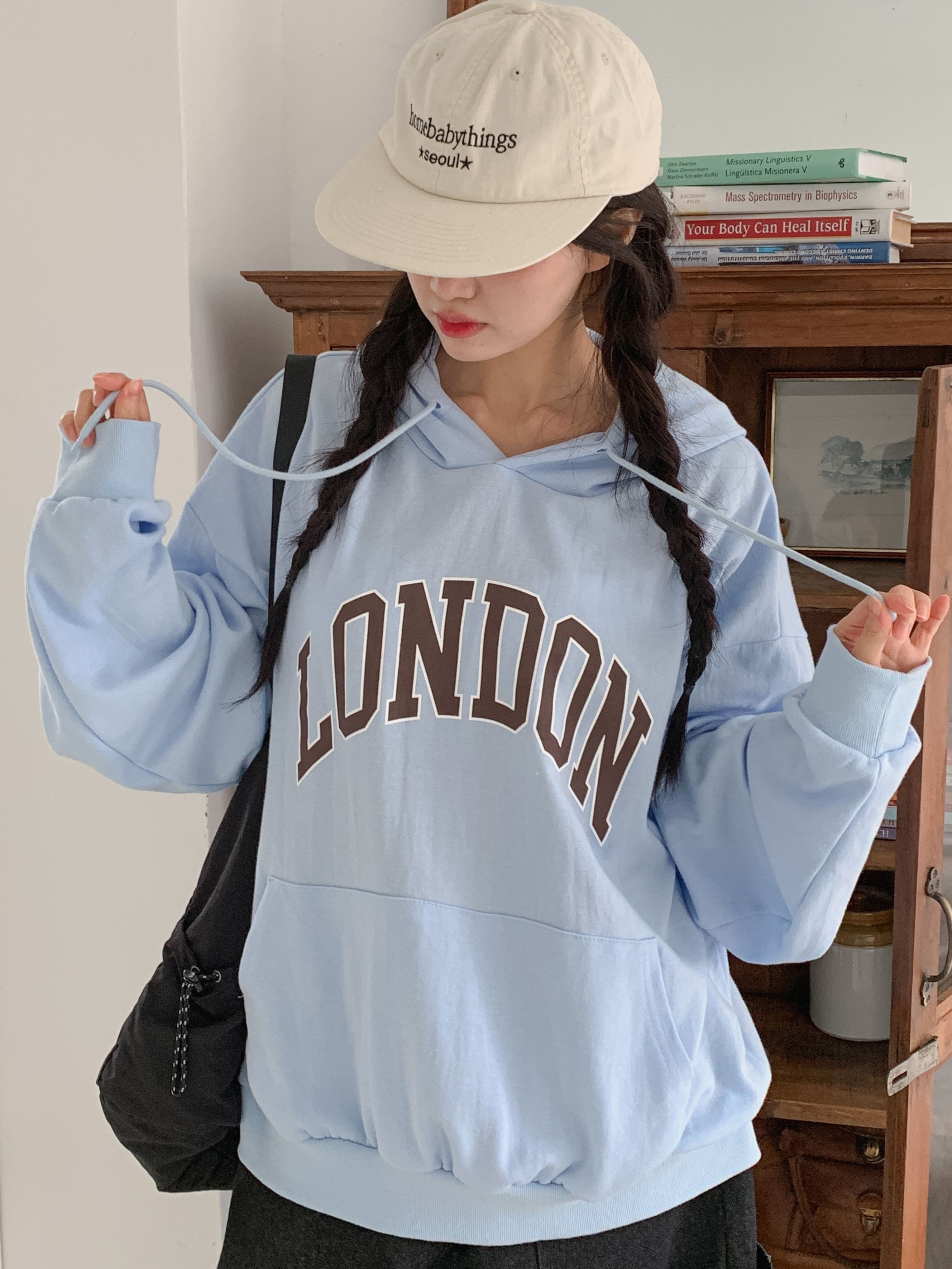 フードドローストリングオーバーサイズ長袖カンガルーポケットプリントパーカー | 詳細画像7