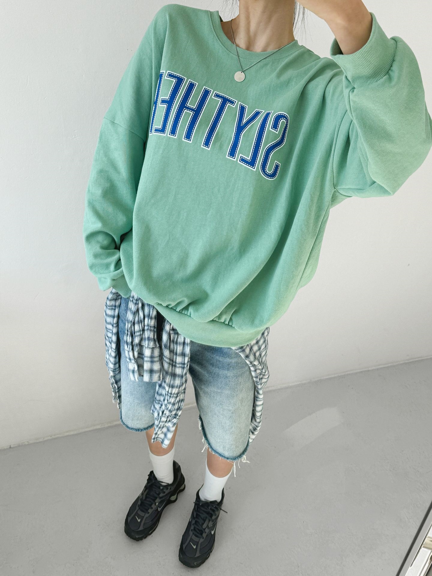 ラウンドネックオーバーサイズルーズ長袖ビッグプリントスウェット | 詳細画像8