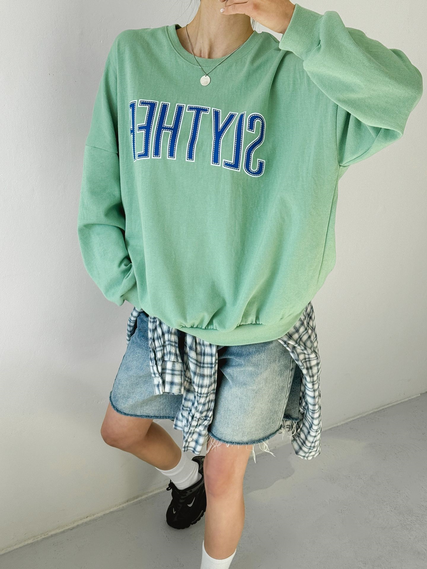 ラウンドネックオーバーサイズルーズ長袖ビッグプリントスウェット | 詳細画像11