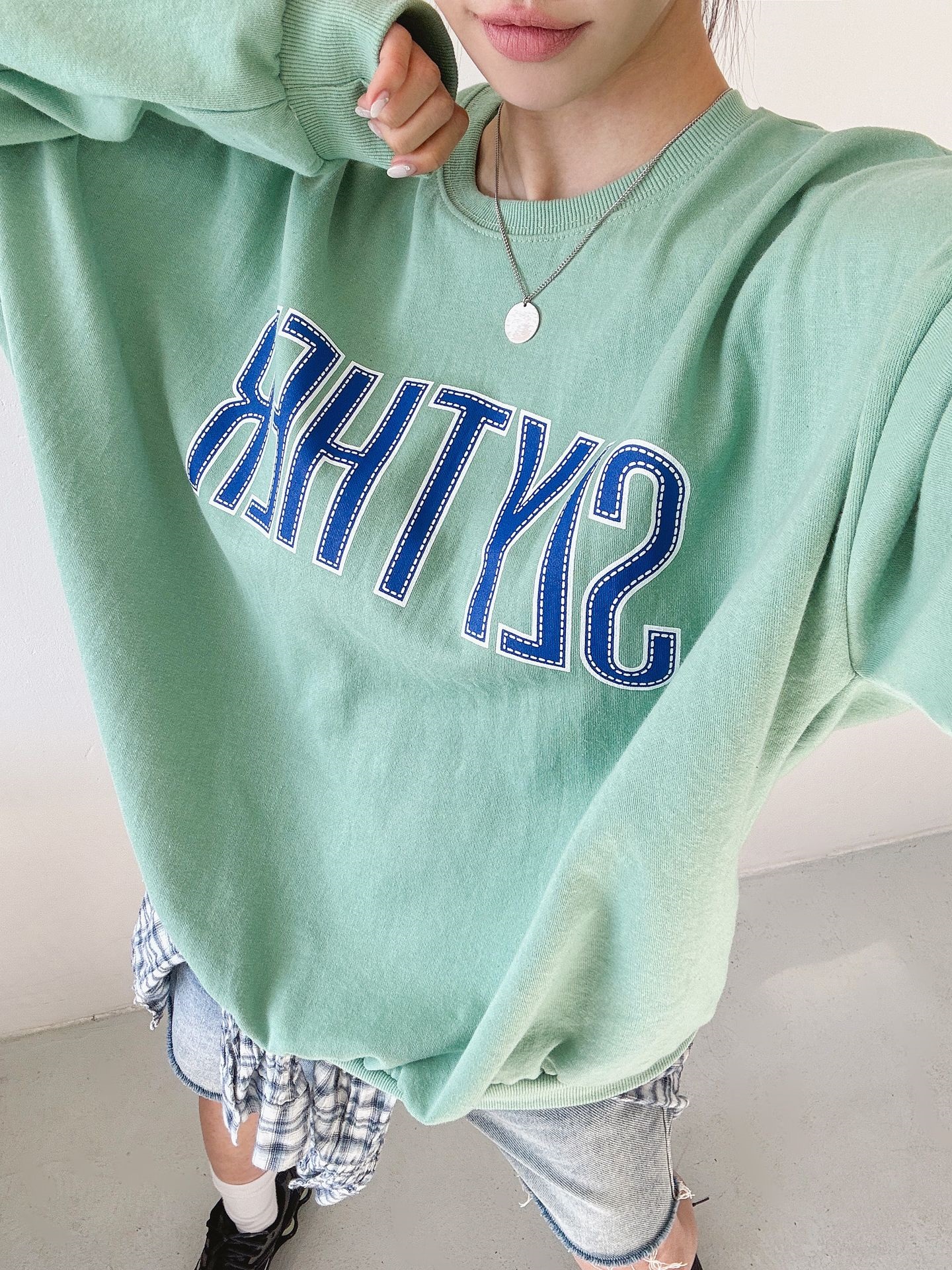 ラウンドネックオーバーサイズルーズ長袖ビッグプリントスウェット | 詳細画像15