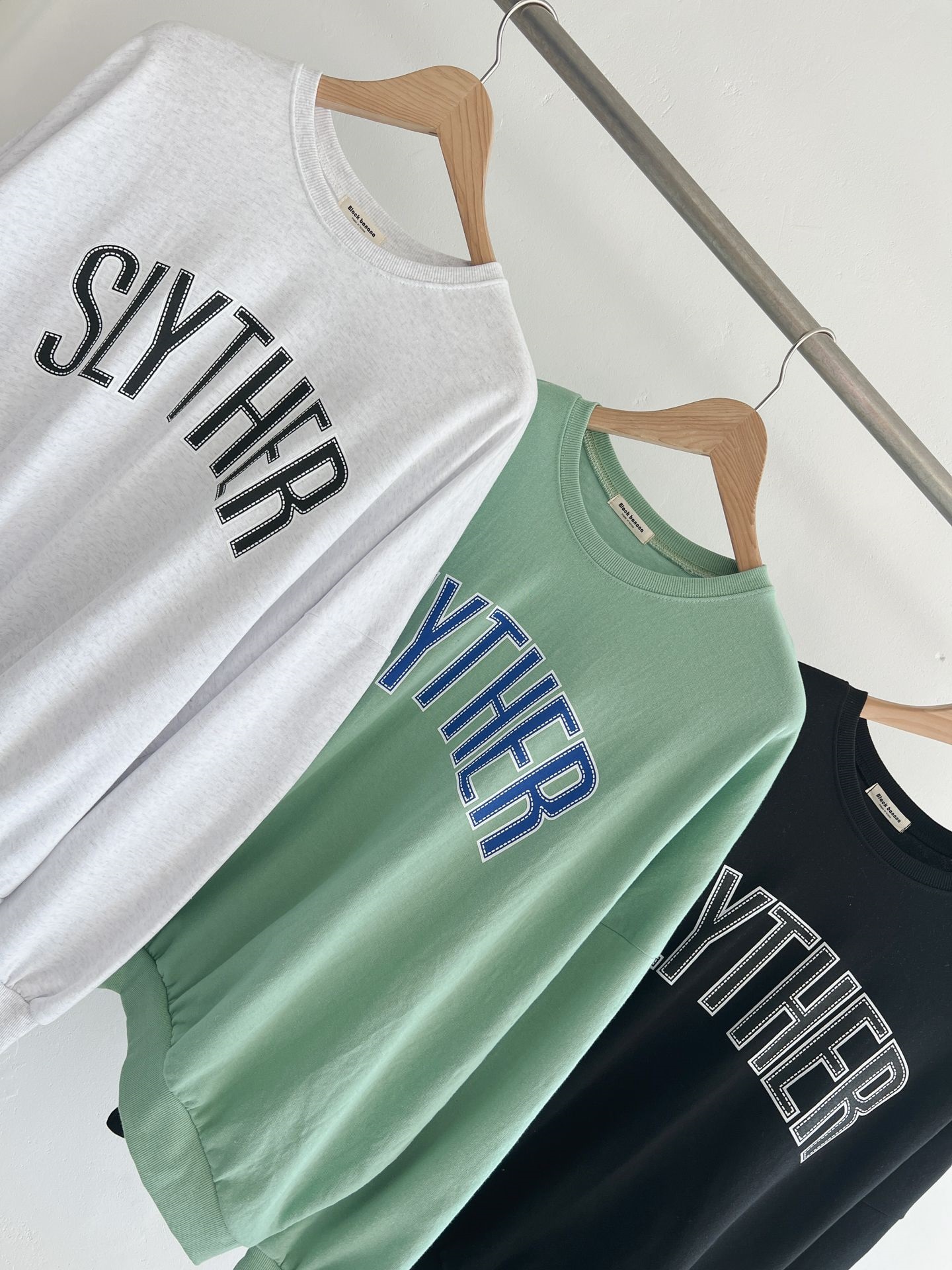 ラウンドネックオーバーサイズルーズ長袖ビッグプリントスウェット | 詳細画像16