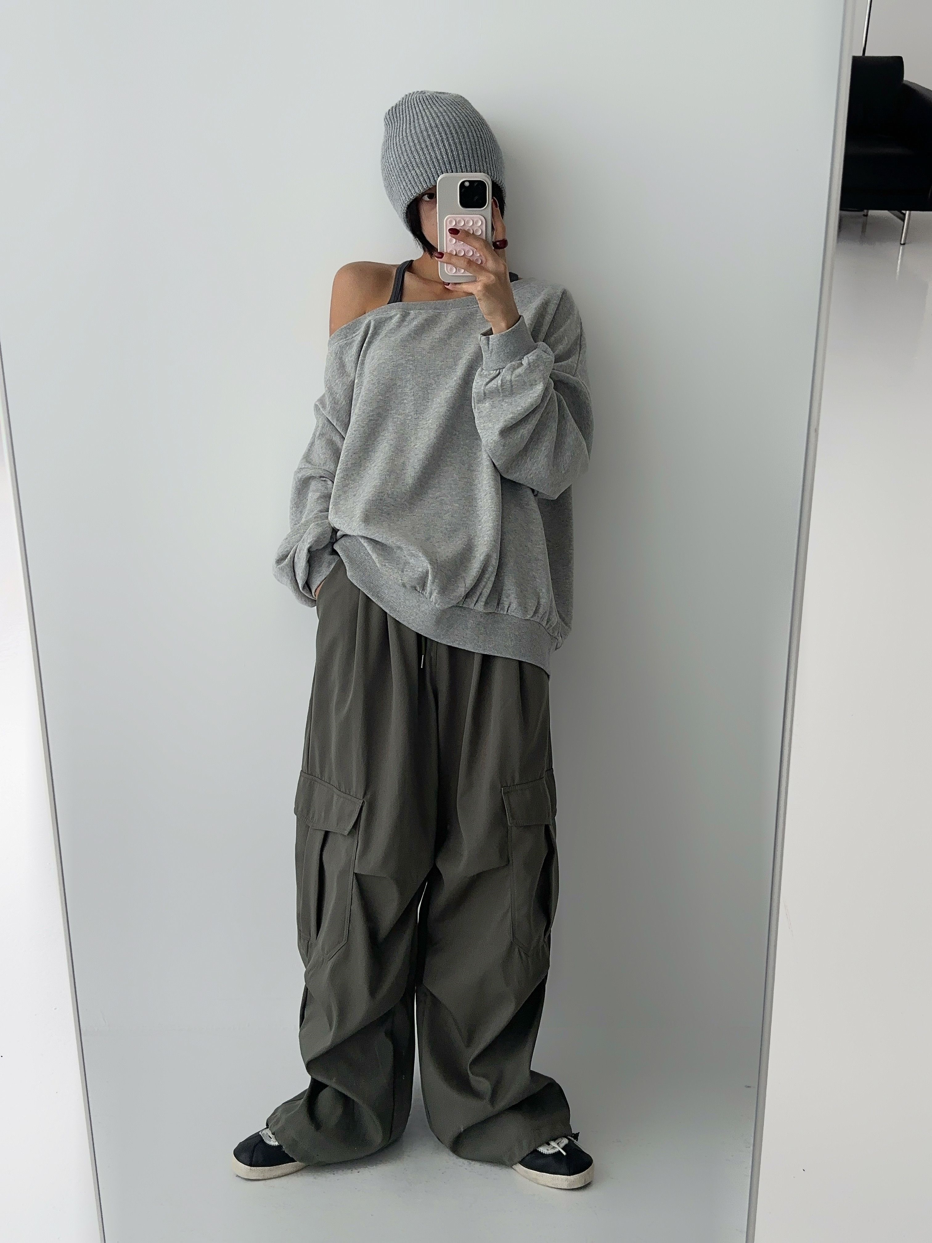 ボートネックワンショルダーオーバーサイズ長袖無地スウェット | 詳細画像3