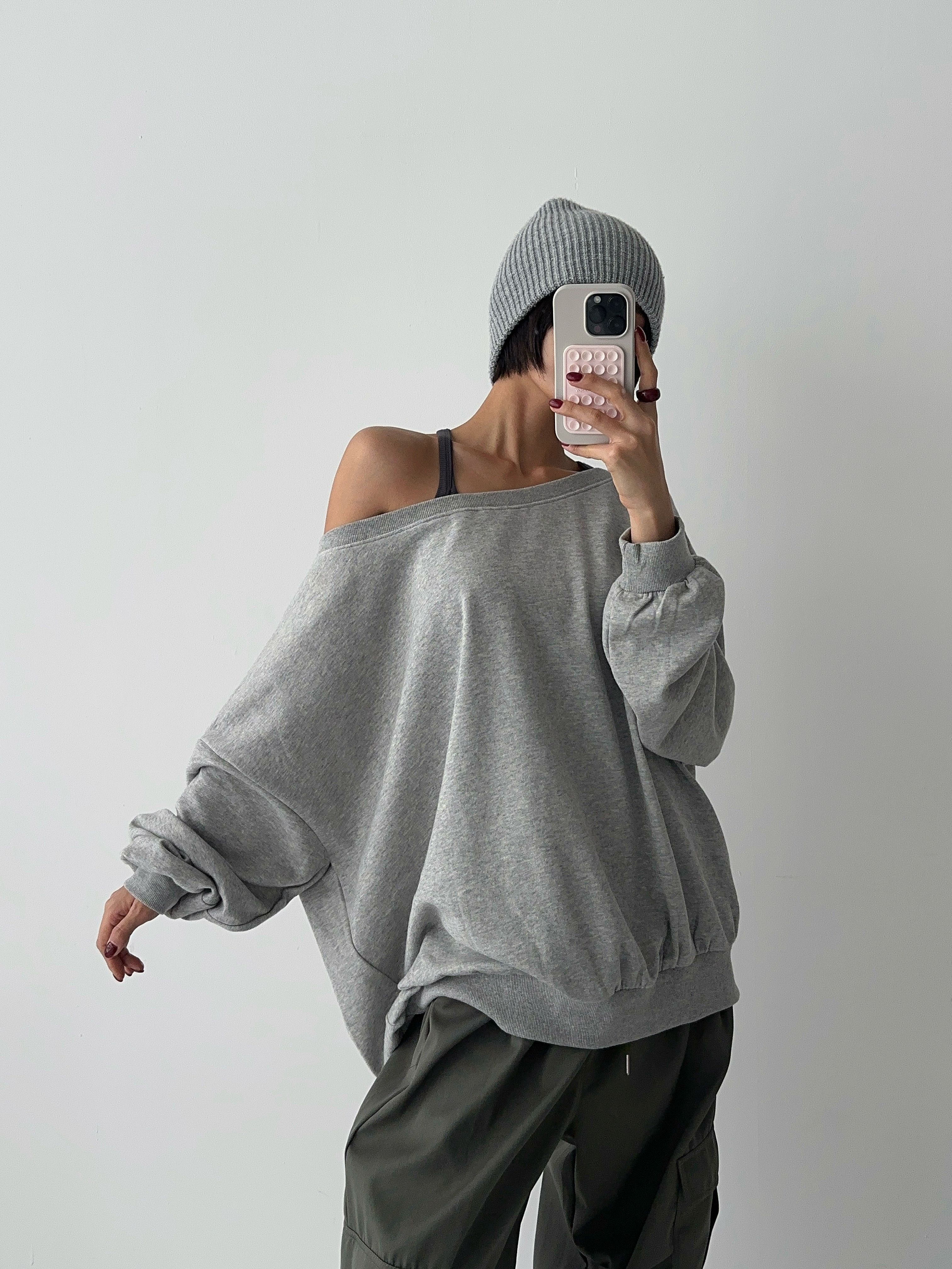 ボートネックワンショルダーオーバーサイズ長袖無地スウェット | 詳細画像15