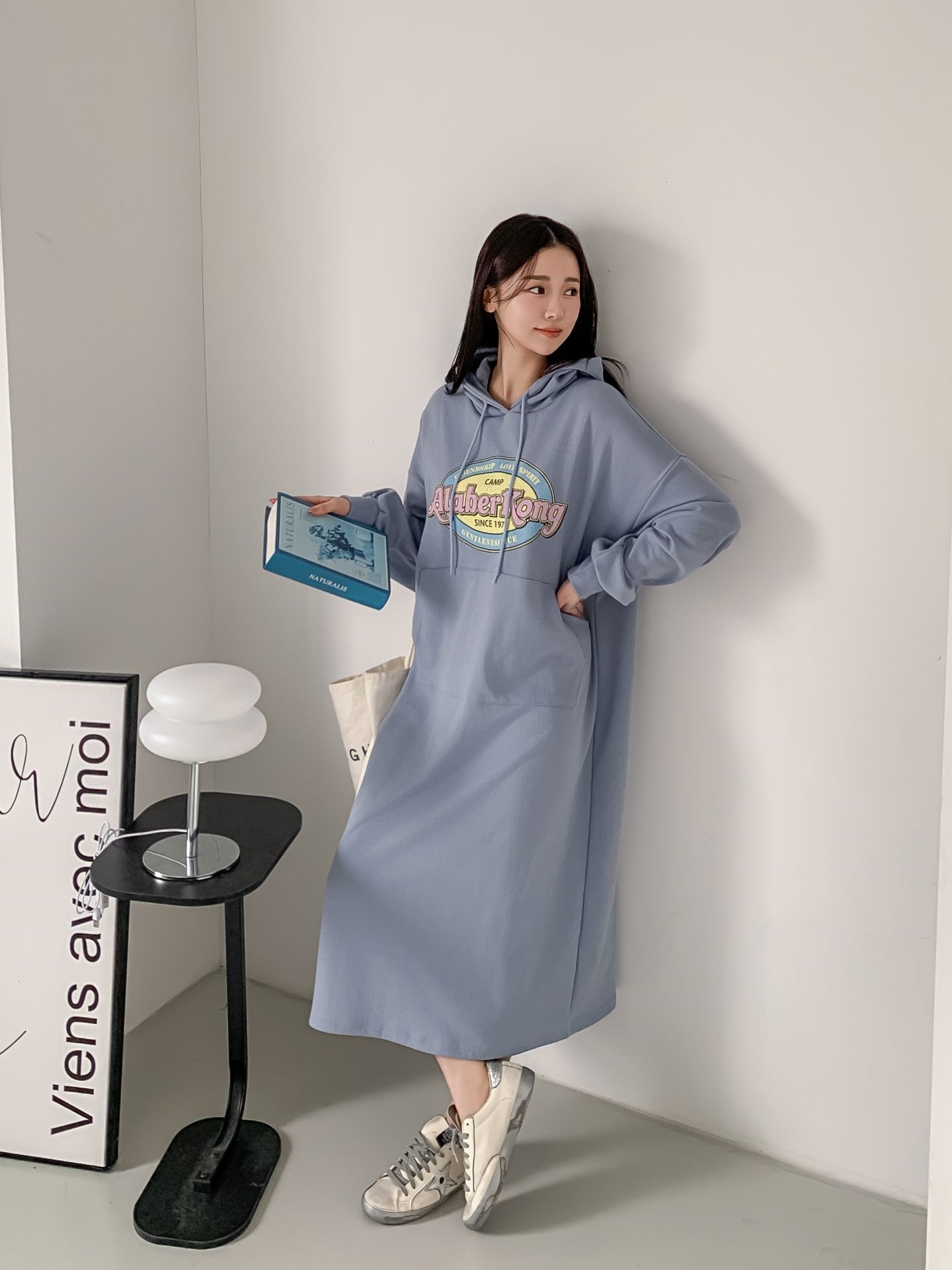 フードドローストリングオーバーサイズロングルーズ長袖ビッグカンガルーポケットプリントワンピース | 詳細画像19