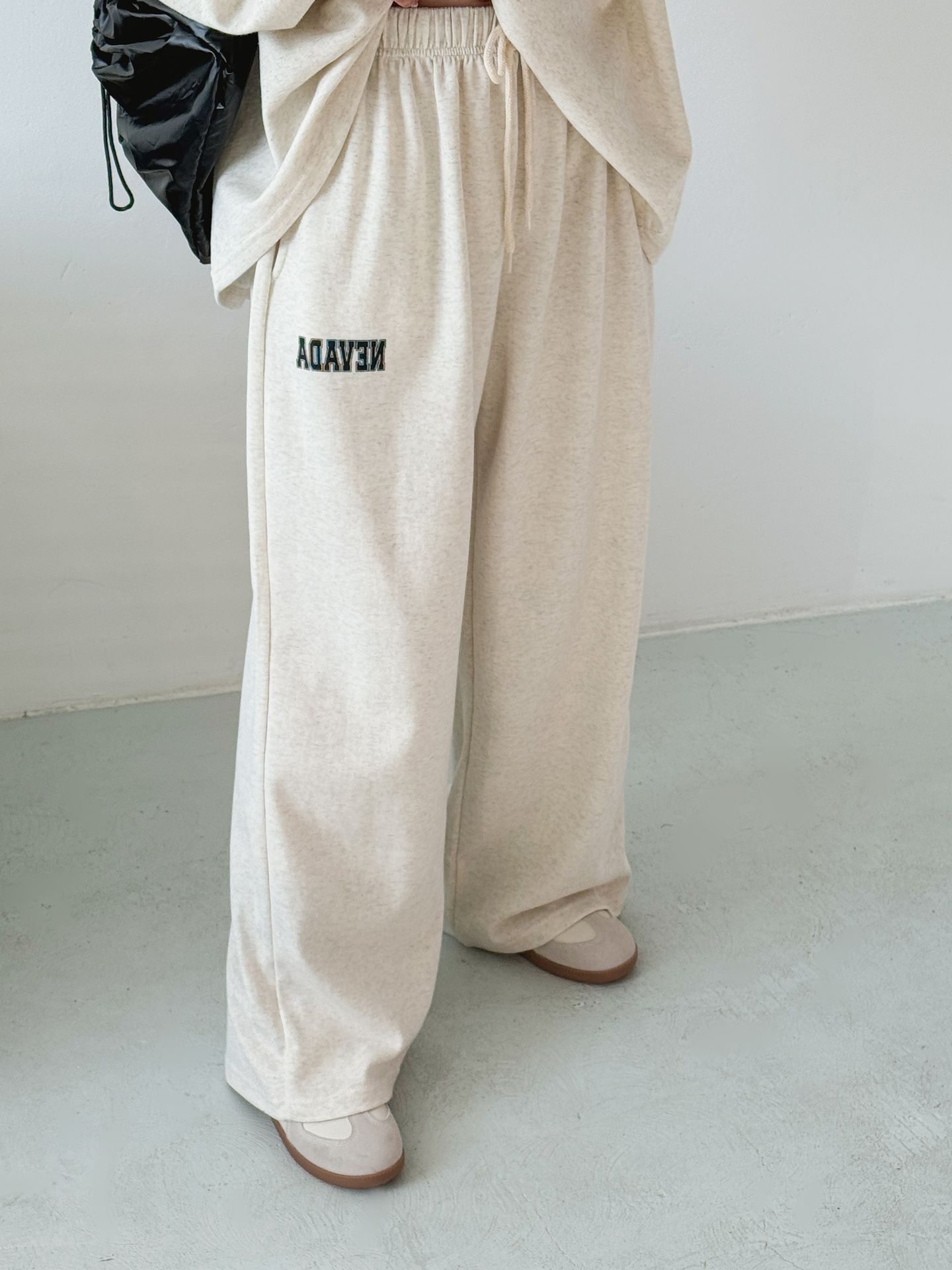 ラウンドネックドローストリングポケットウエストゴムオーバーサイズボクシー長袖ワイドプリント配色セットアップ | 詳細画像7