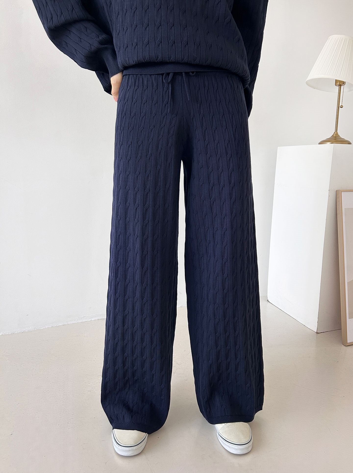 カラードローストリングケーブルウエストゴムセットアップパンツニット | 詳細画像34