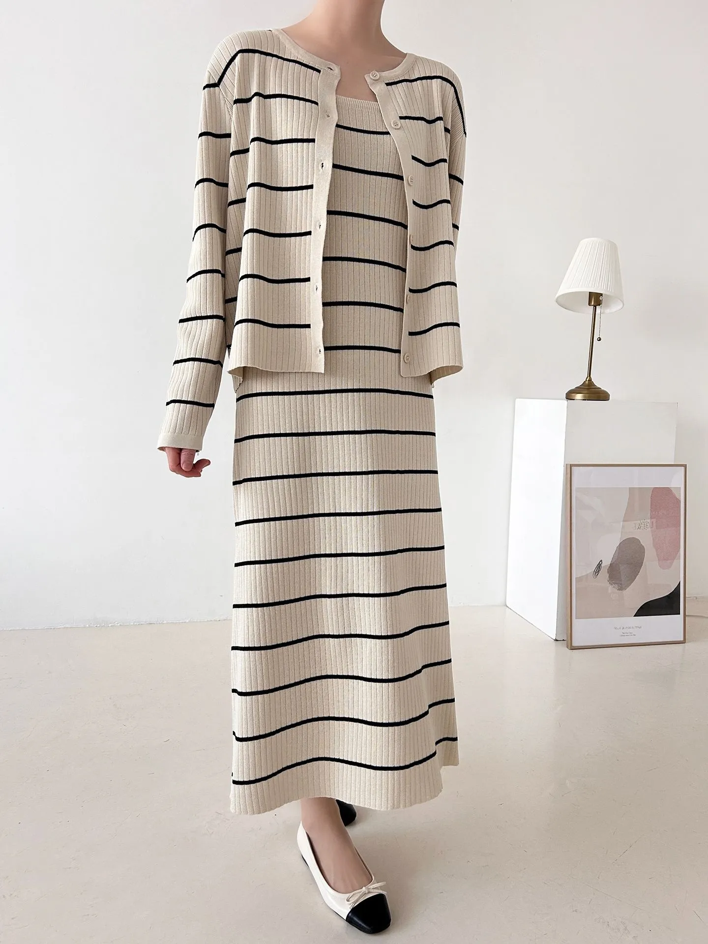 ニットラウンドネックボーダーワンピースカーディガンアンサンブル | 詳細画像1