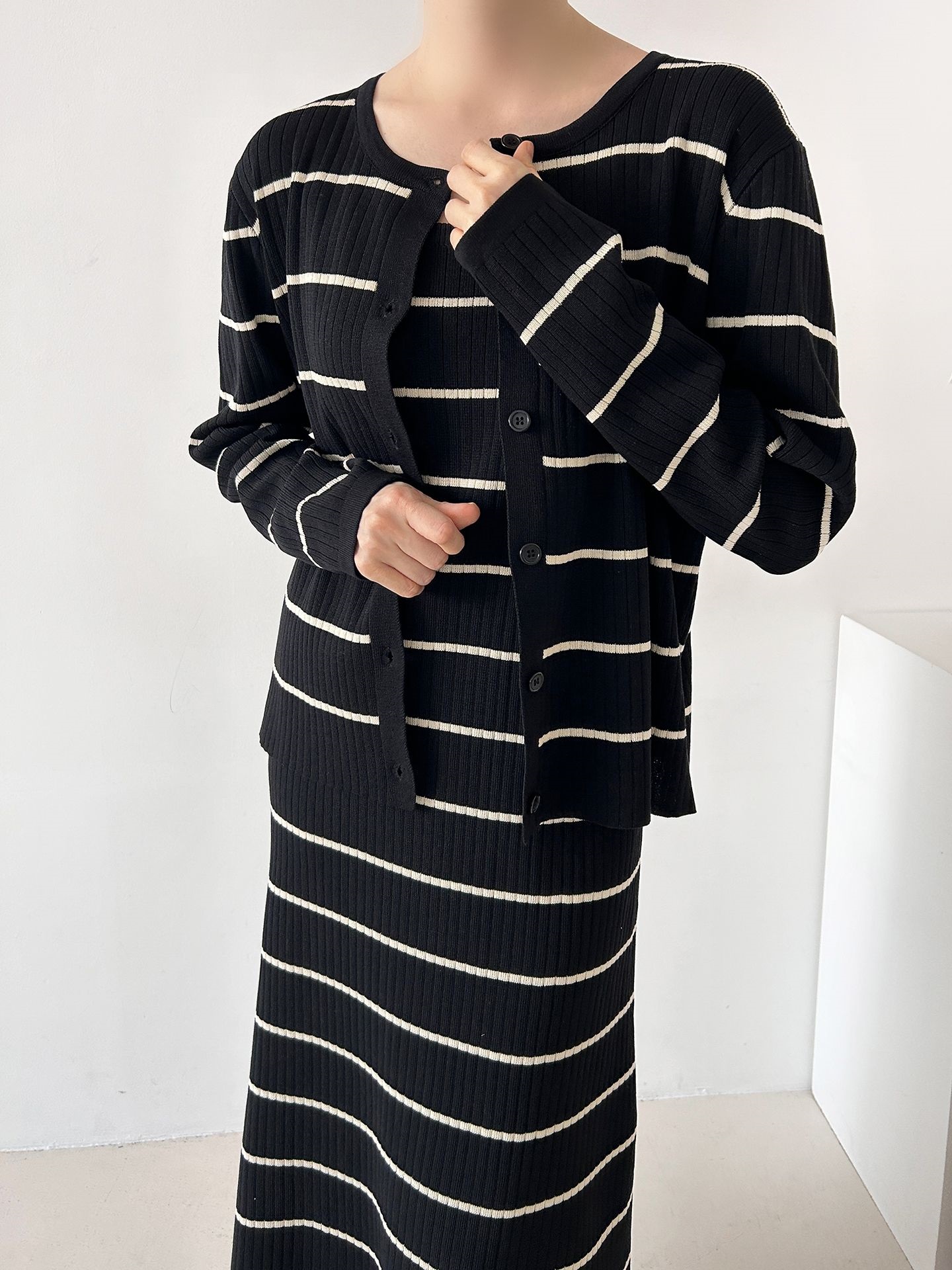 ニットラウンドネックボーダーワンピースカーディガンアンサンブル | 詳細画像7