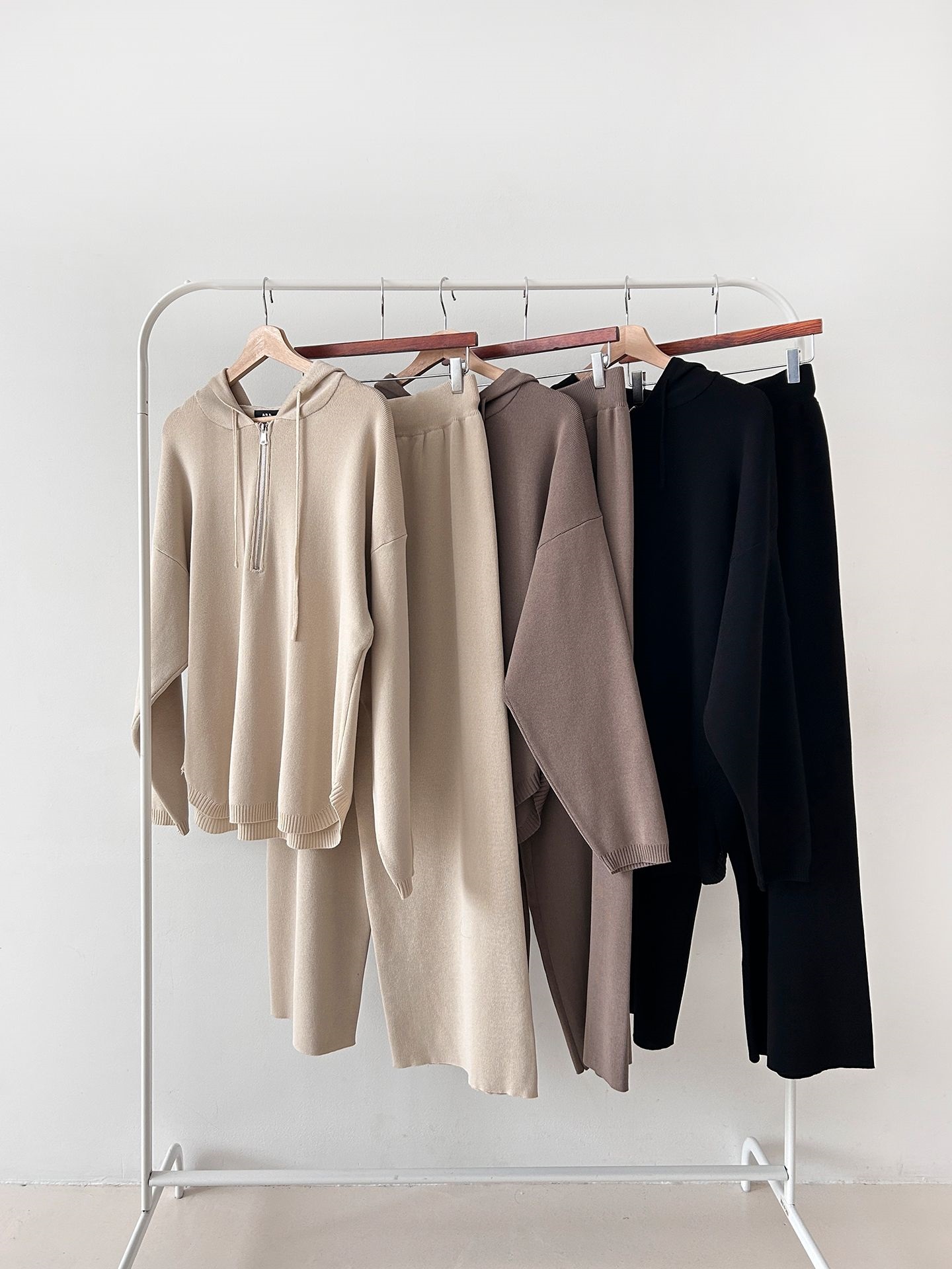 ハーフジップフードウエストゴムセットアップパンツニット | 詳細画像2