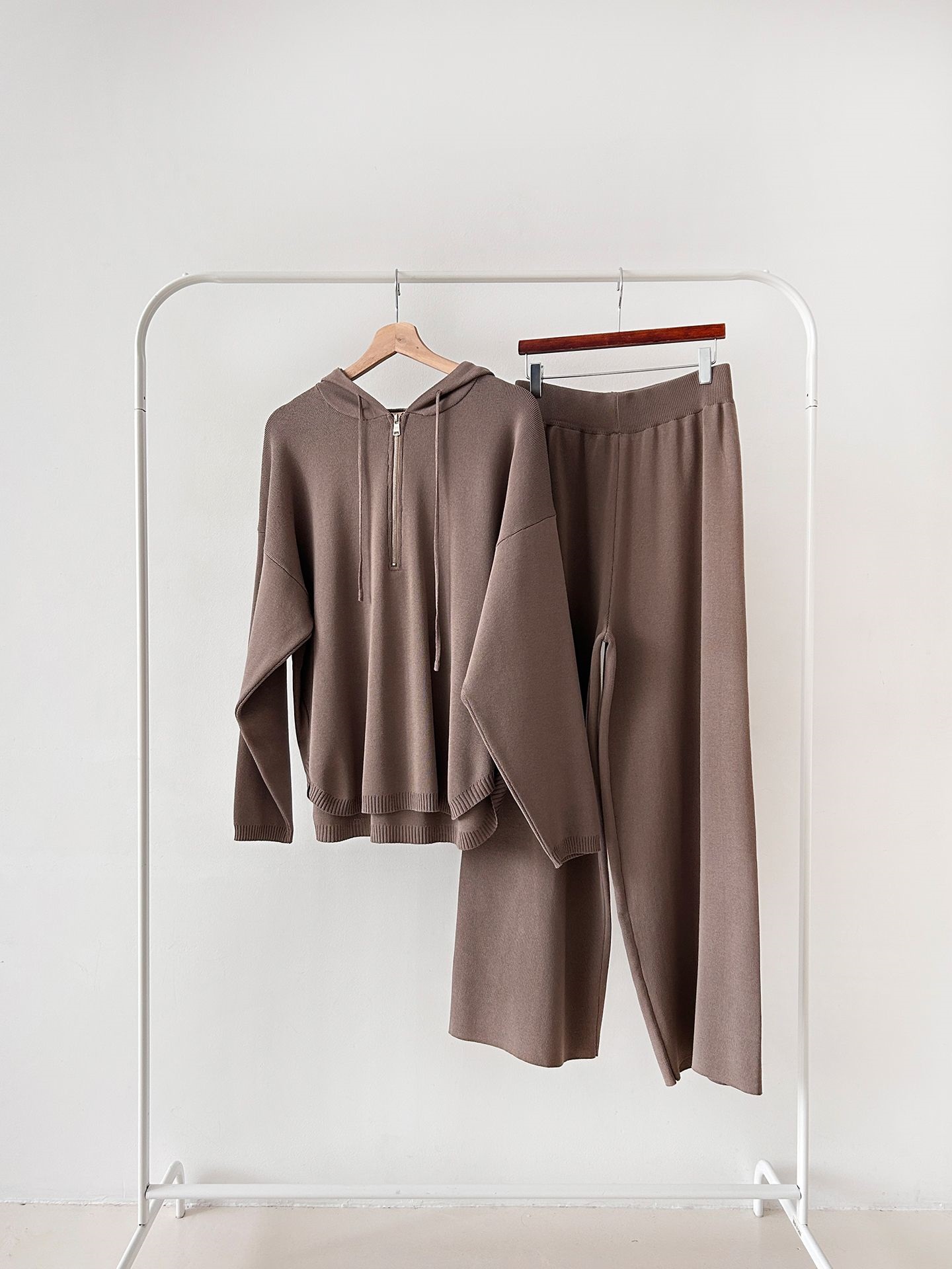 ハーフジップフードウエストゴムセットアップパンツニット | 詳細画像37