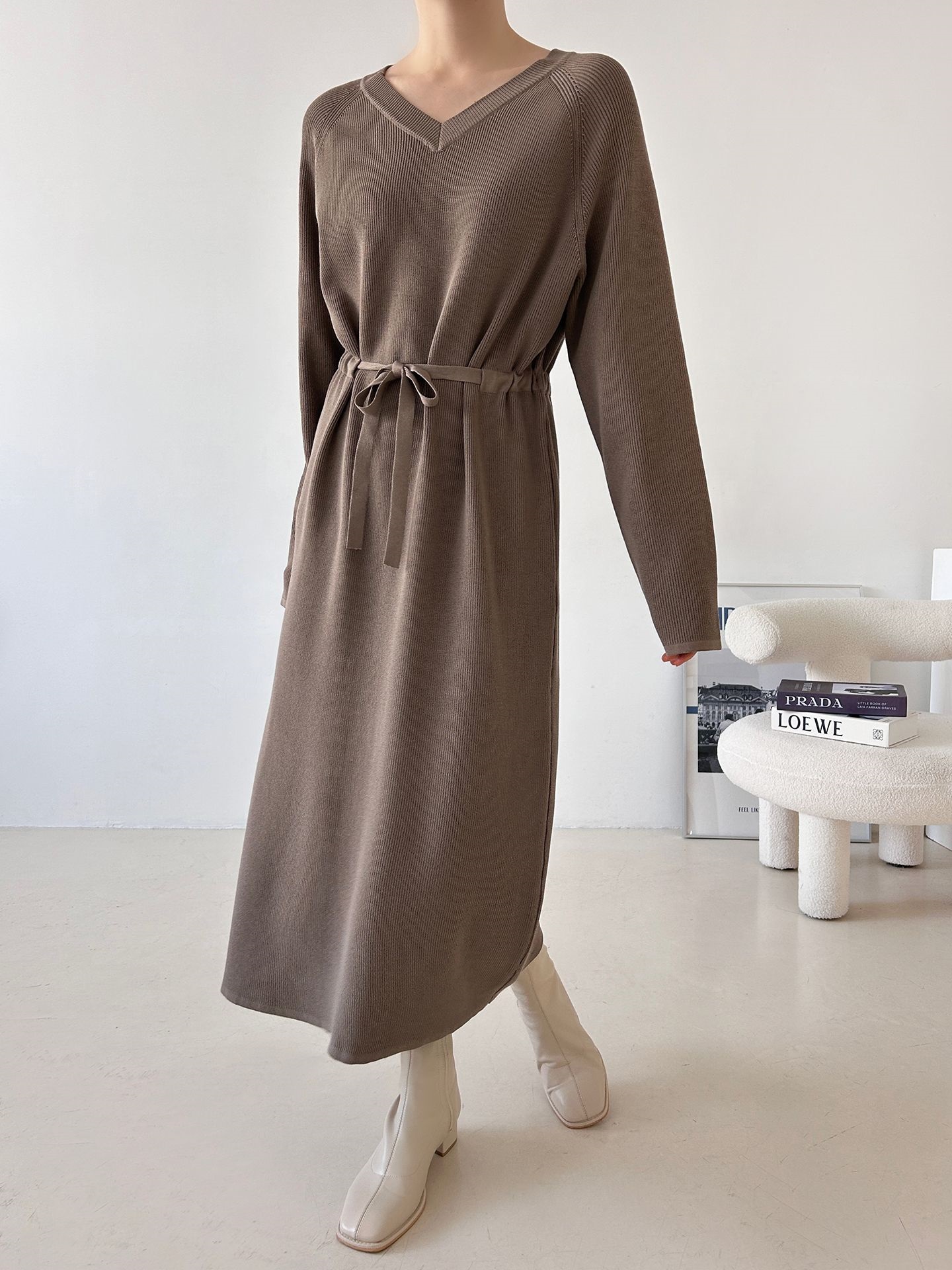 ニットVネックドローストリングロング長袖ワンピース | 詳細画像7