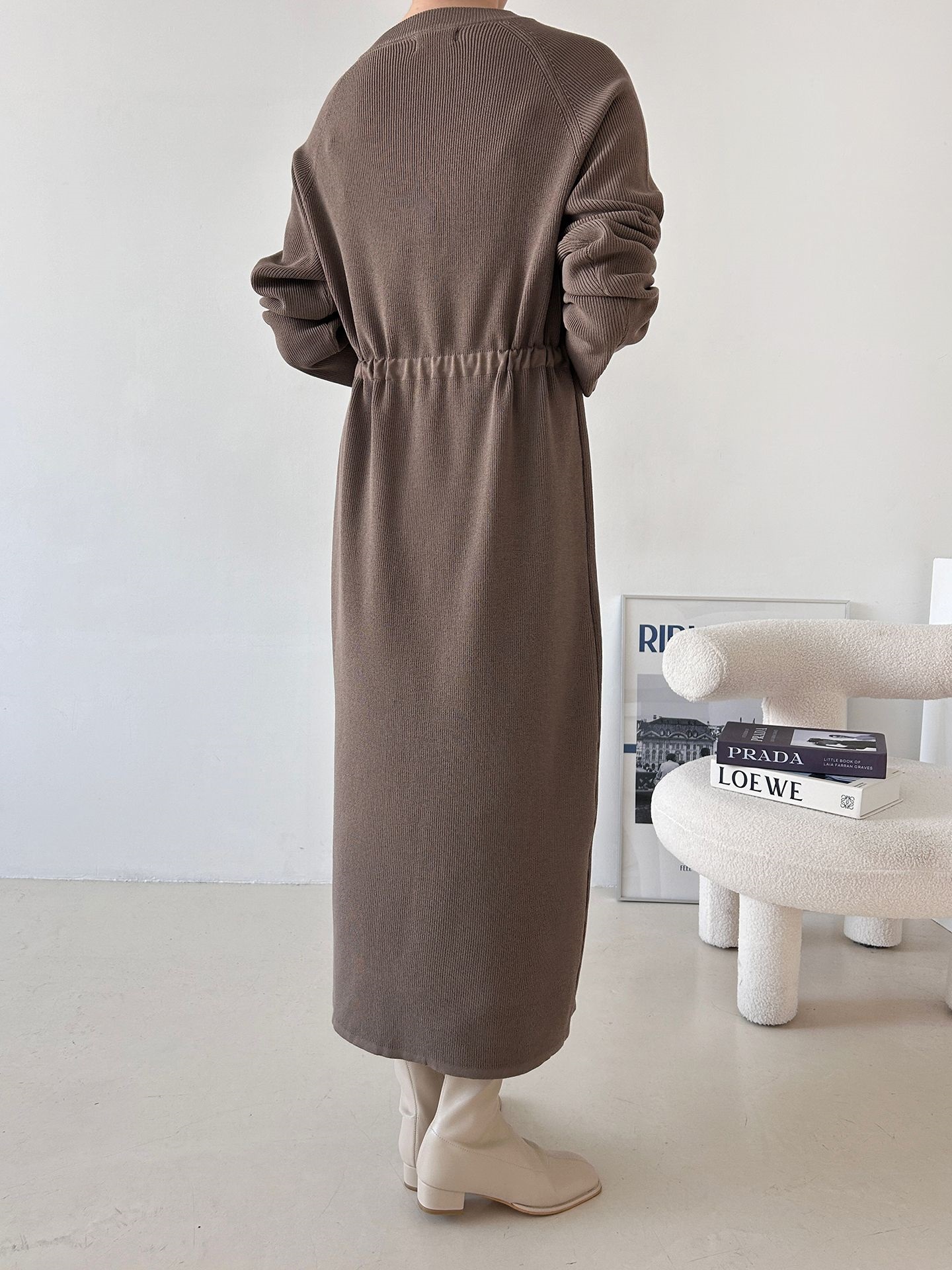 ニットVネックドローストリングロング長袖ワンピース | 詳細画像12