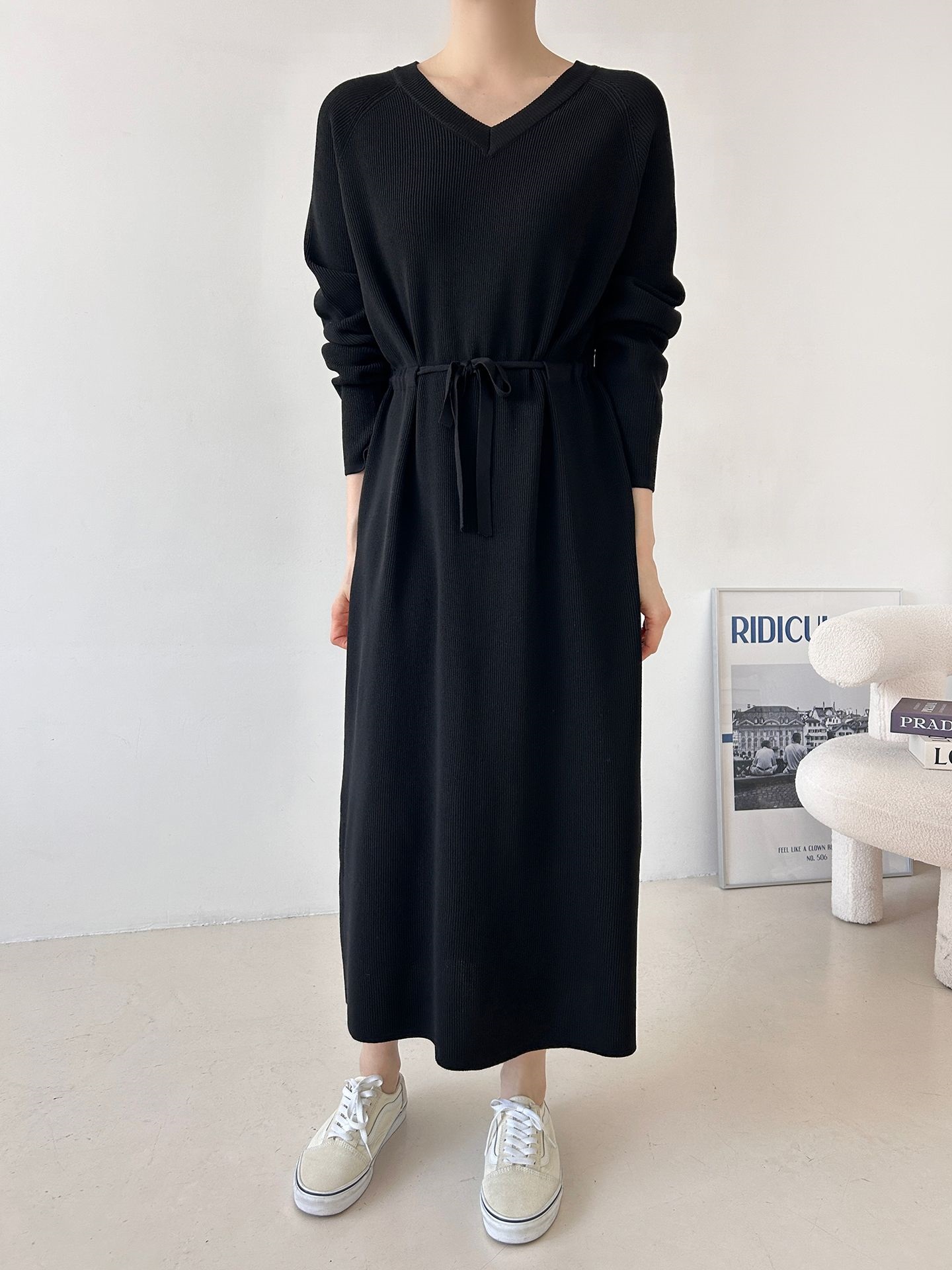 ニットVネックドローストリングロング長袖ワンピース | 詳細画像19