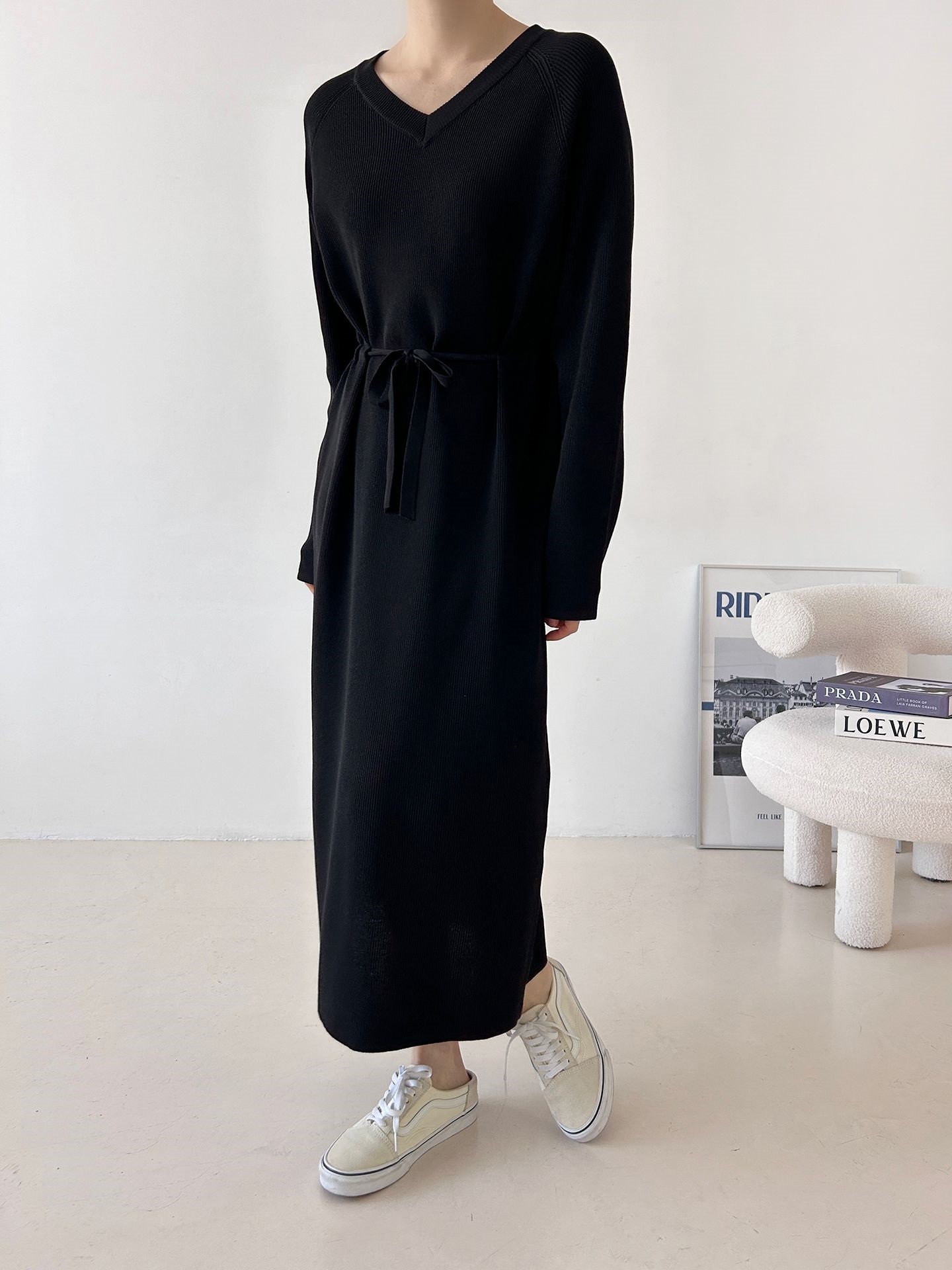ニットVネックドローストリングロング長袖ワンピース | 詳細画像26