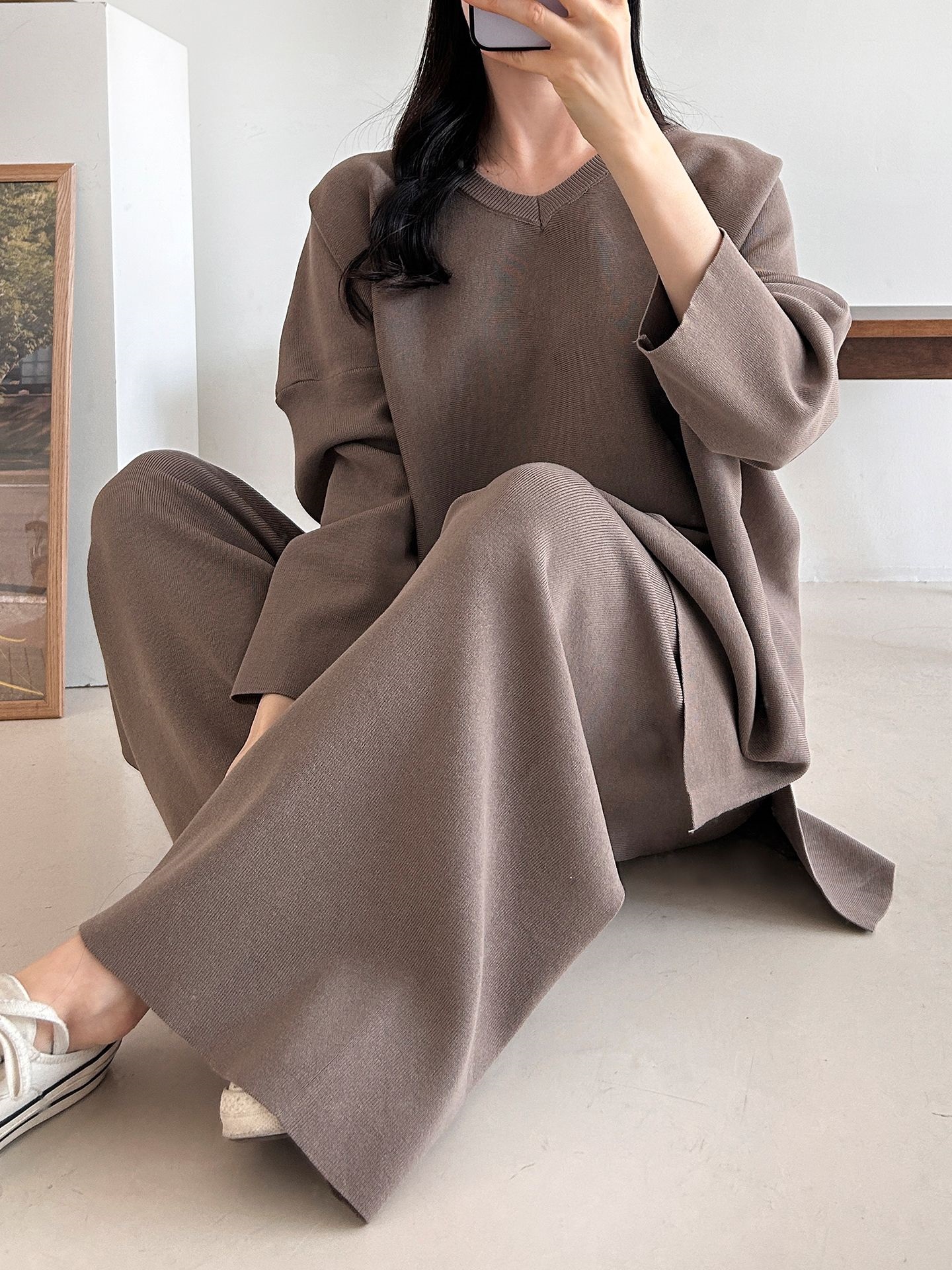 Vネックスリットベーシックウエストゴムルーズ無地セットアップパンツニット | 詳細画像12