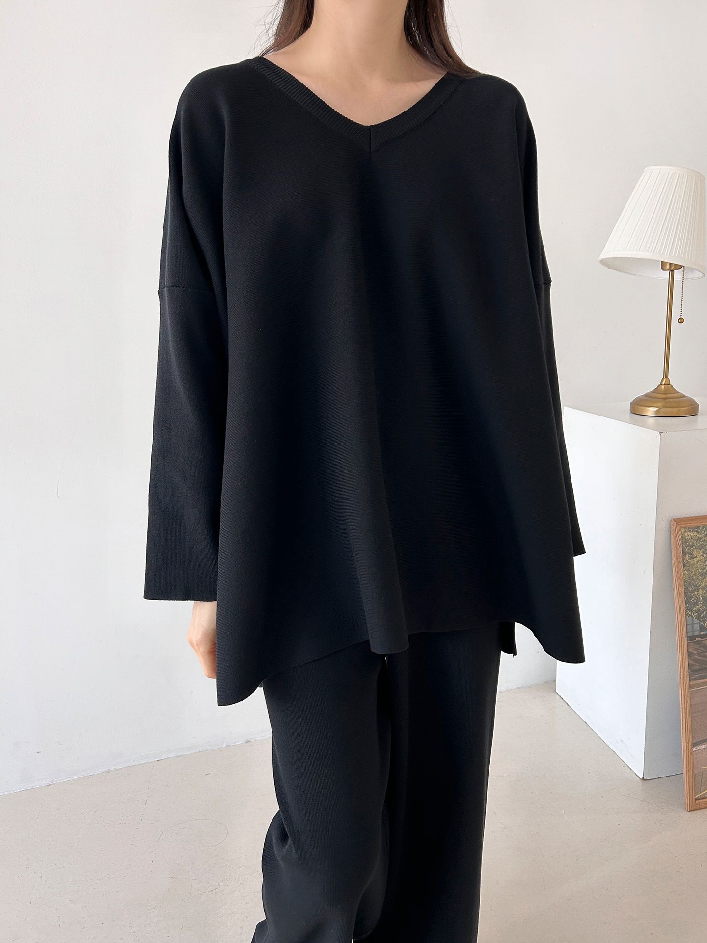 Vネックスリットベーシックウエストゴムルーズ無地セットアップパンツニット | 詳細画像29