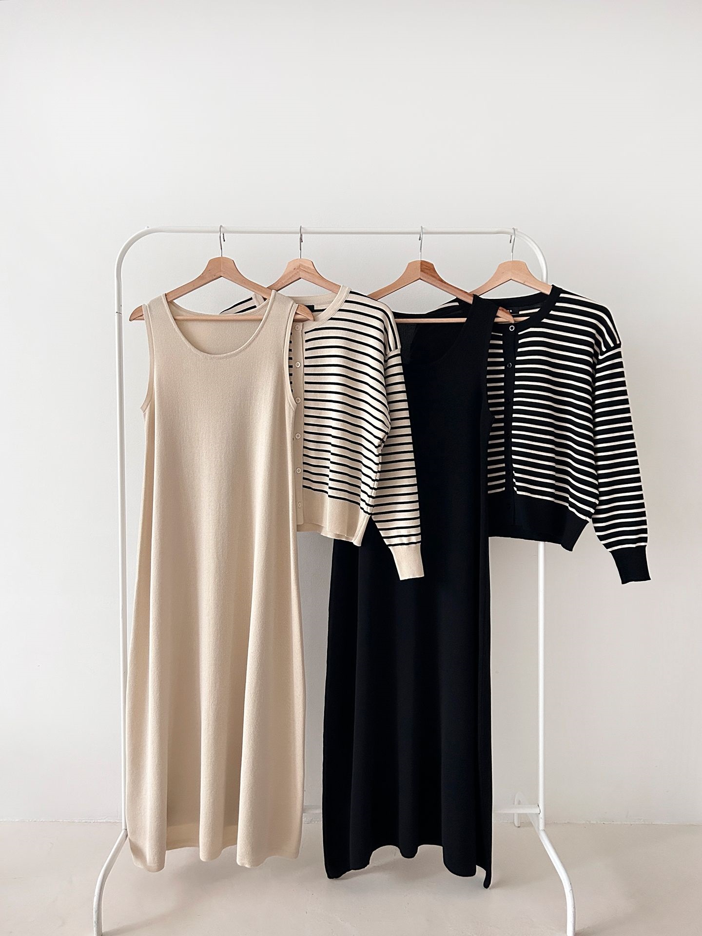 ラウンドネックロングボーダーワンピースカーディガンアンサンブル | 詳細画像2