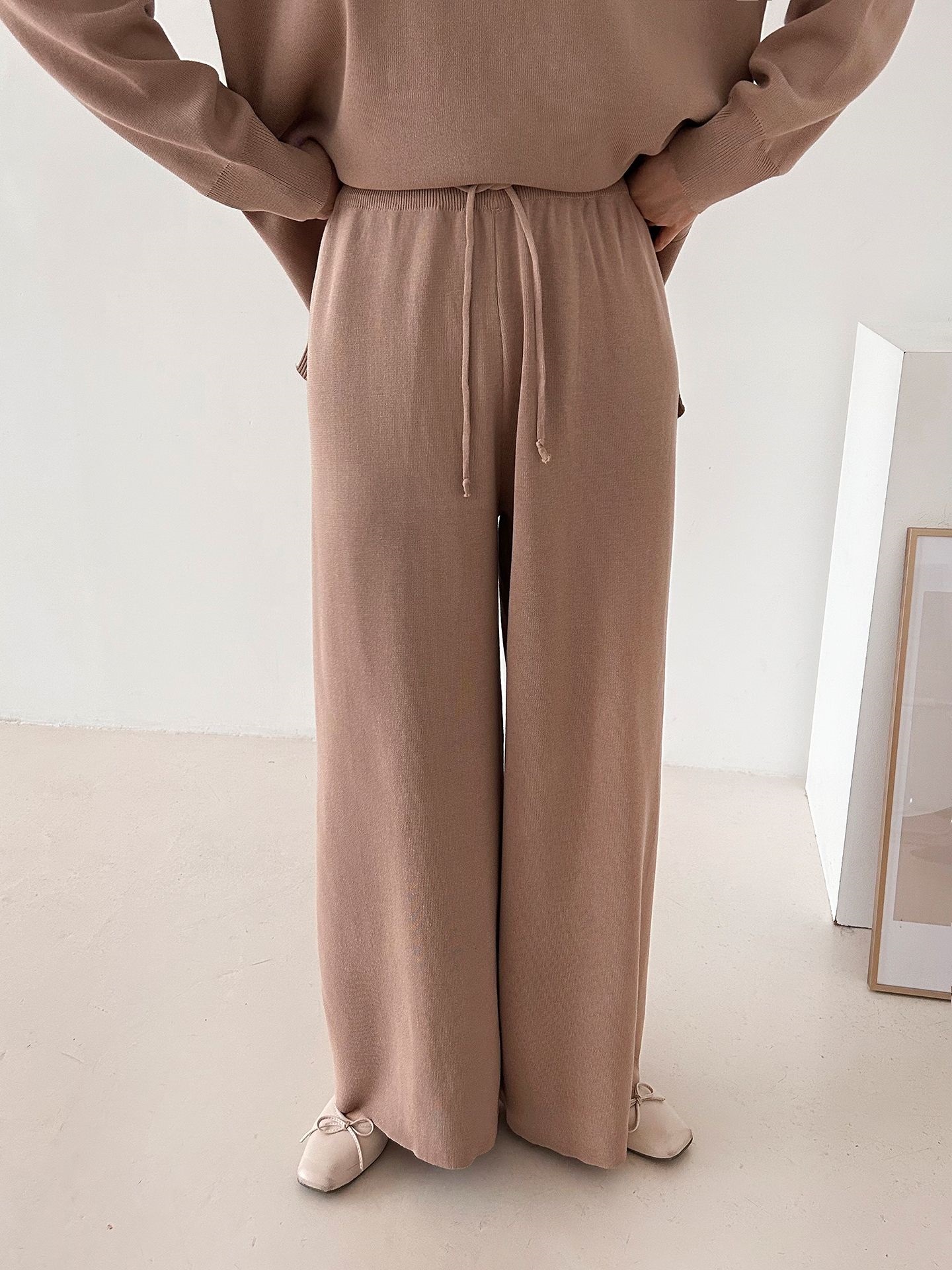 ラウンドネックドローストリングスリットウエストゴムルーズセットアップパンツニット | 詳細画像10