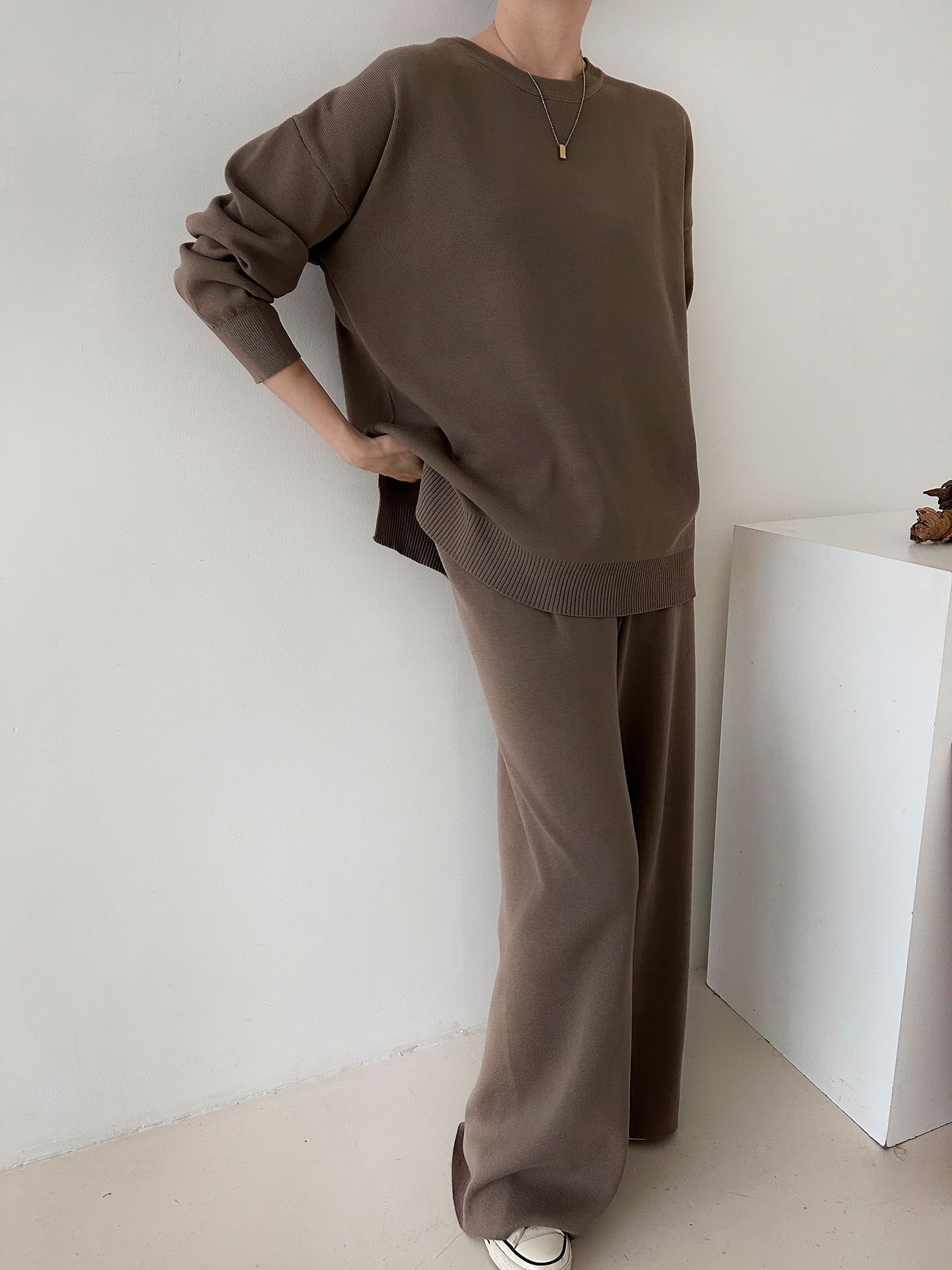 ラウンドネックドローストリングスリットウエストゴムルーズセットアップパンツニット | 詳細画像29