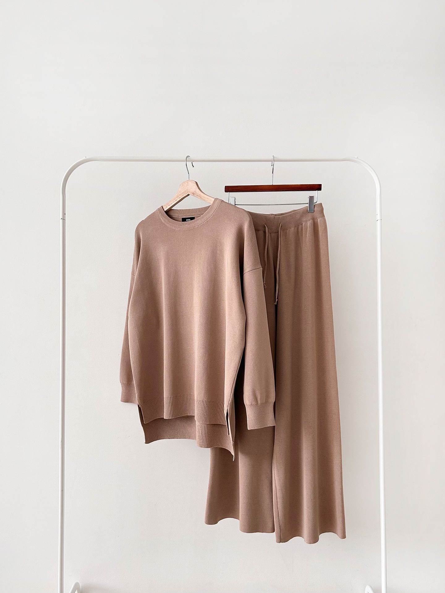 ラウンドネックドローストリングスリットウエストゴムルーズセットアップパンツニット | 詳細画像36