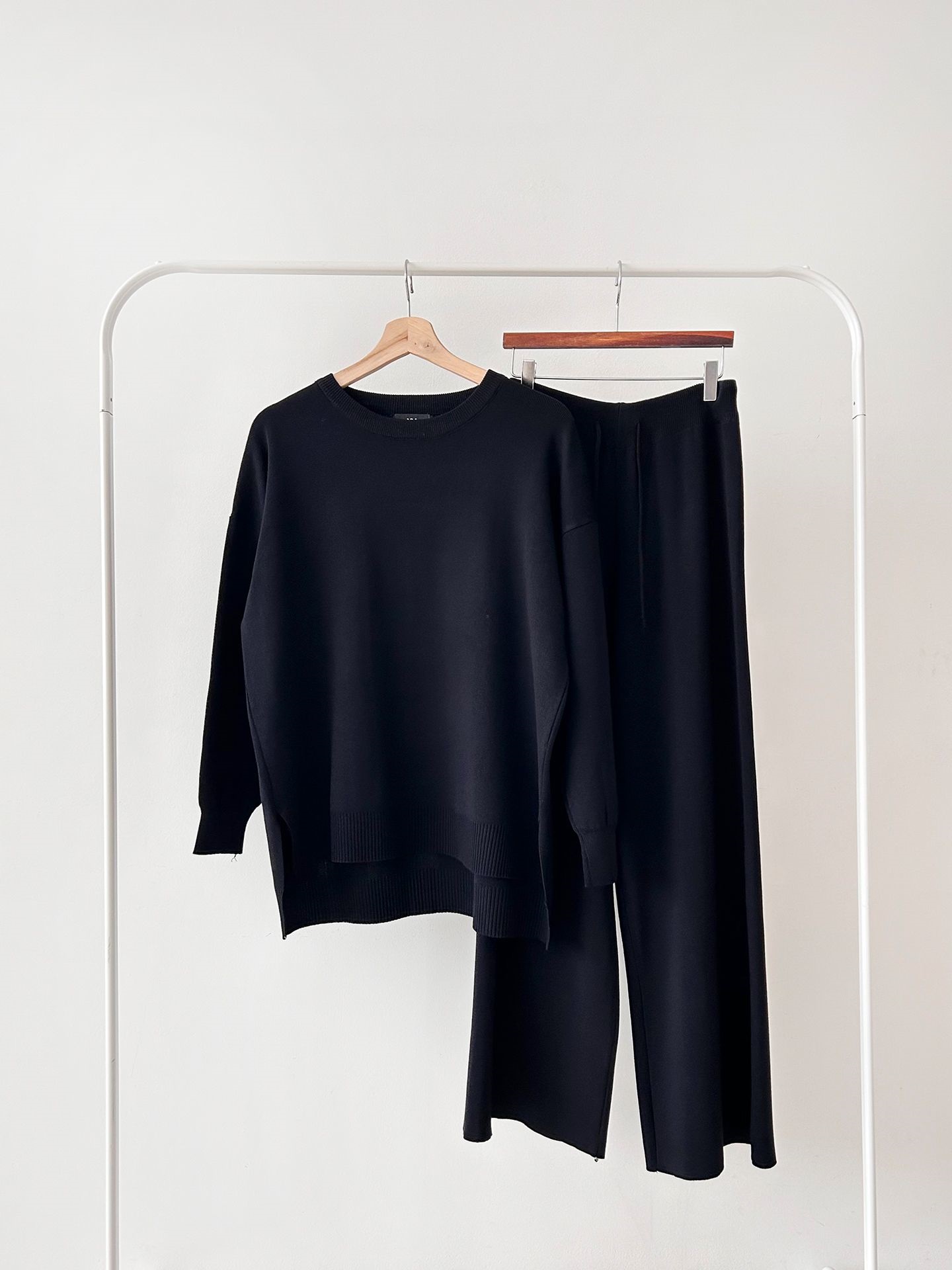 ラウンドネックドローストリングスリットウエストゴムルーズセットアップパンツニット | 詳細画像38