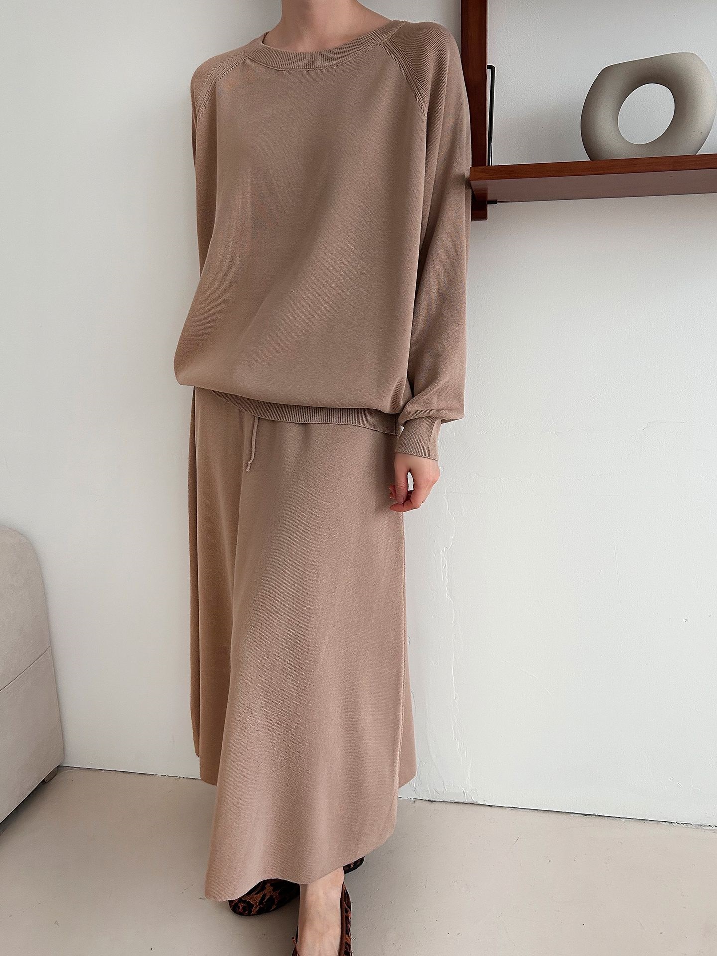 ラウンドネックウエストゴムラグランロングルーズセットアップスカートニット | 詳細画像12