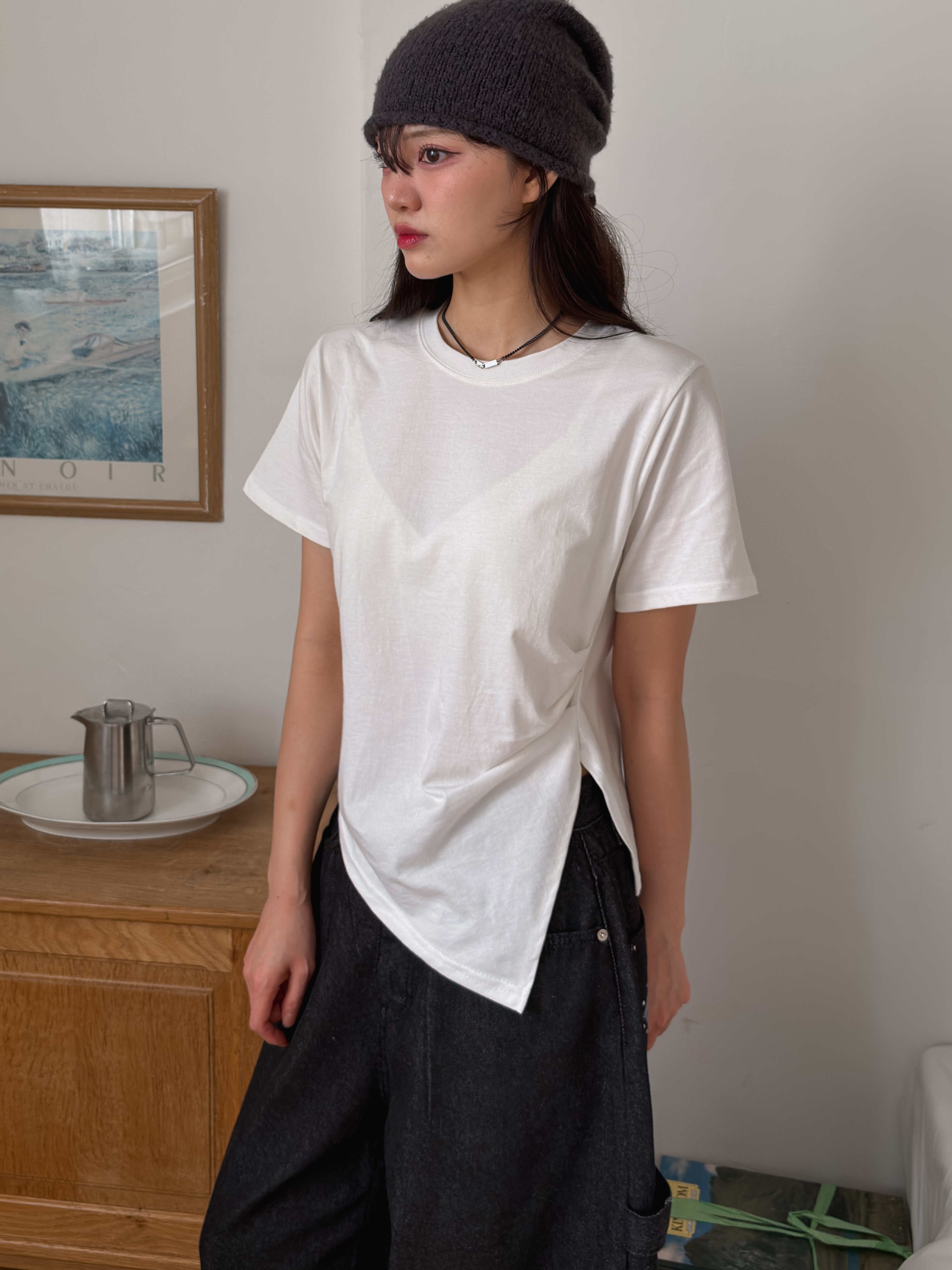 コットンラウンドネックシャーリングスリットアンバランス半袖Tシャツ | 詳細画像10