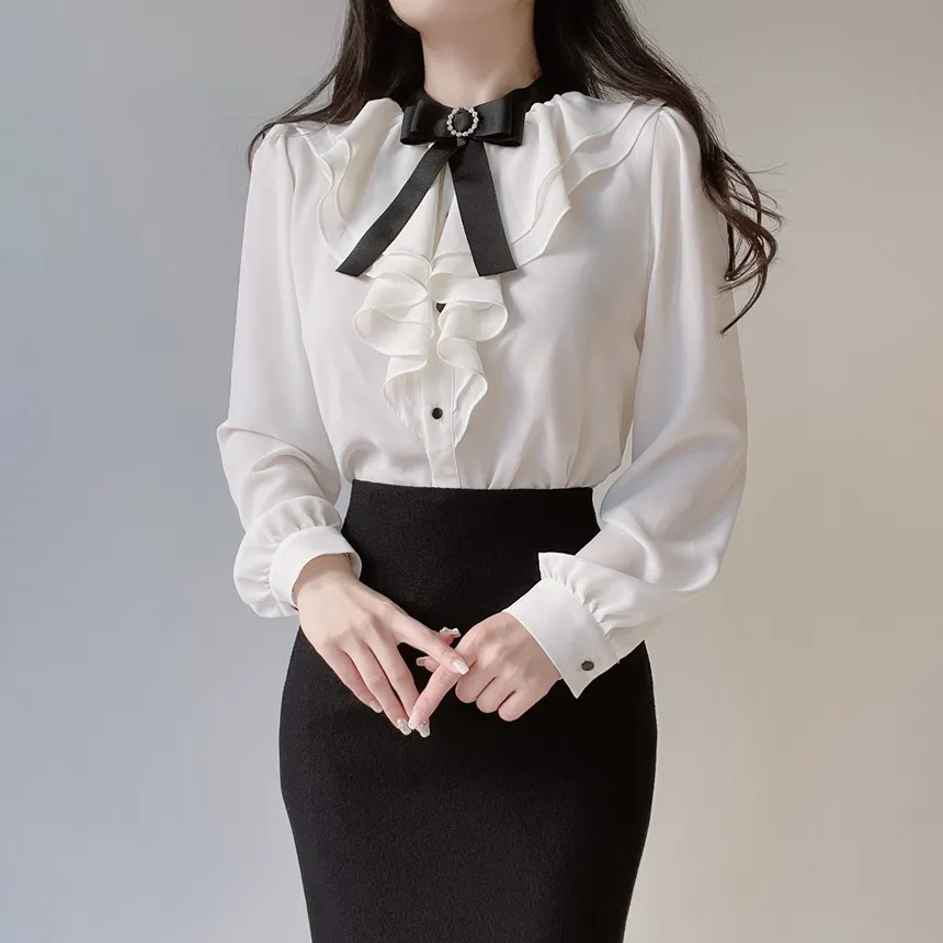 ラッフルボタン長袖配色ブラウスブローチ付 | mirangmirang | 詳細画像2