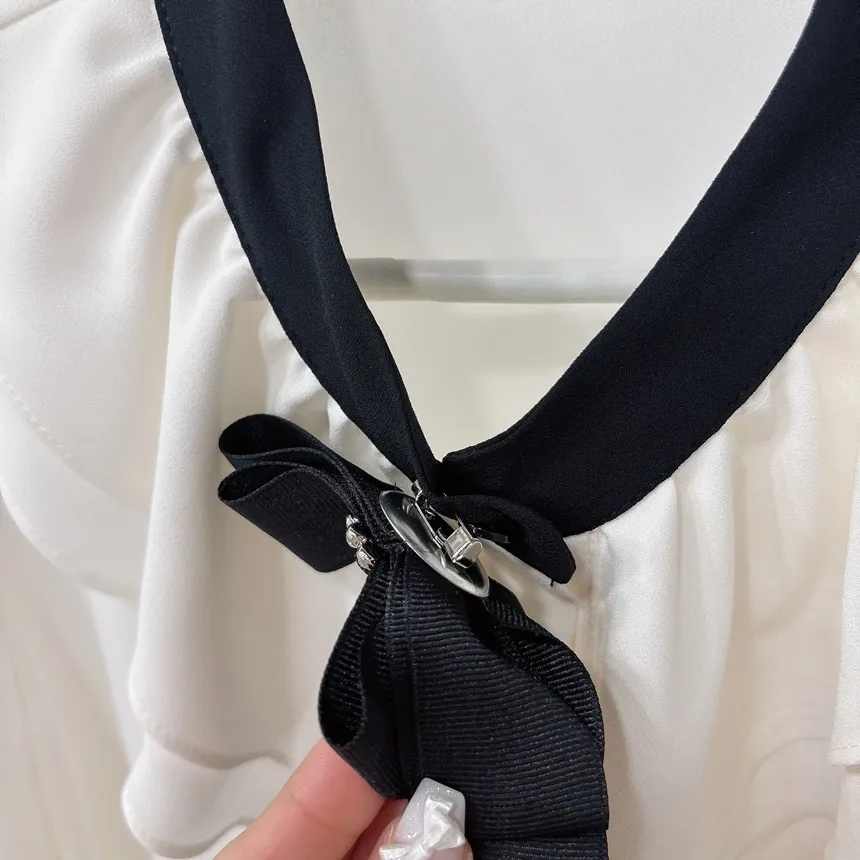 ラッフルボタン長袖配色ブラウスブローチ付 | mirangmirang | 詳細画像20