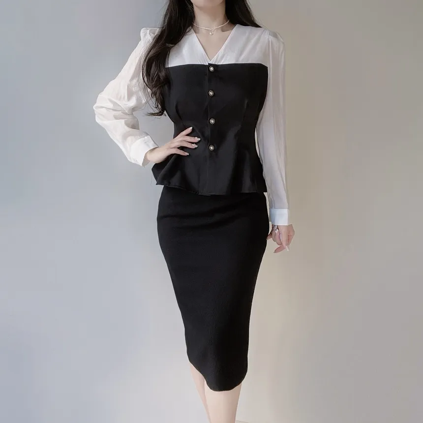 コンビVネックレイヤード風パフスリーブ長袖ペプラムパール調ボタンブラウス | mirangmirang | 詳細画像4